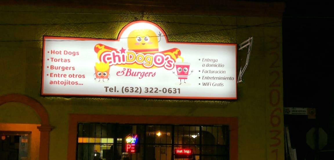 CHIDOGOS & Burgers image 5