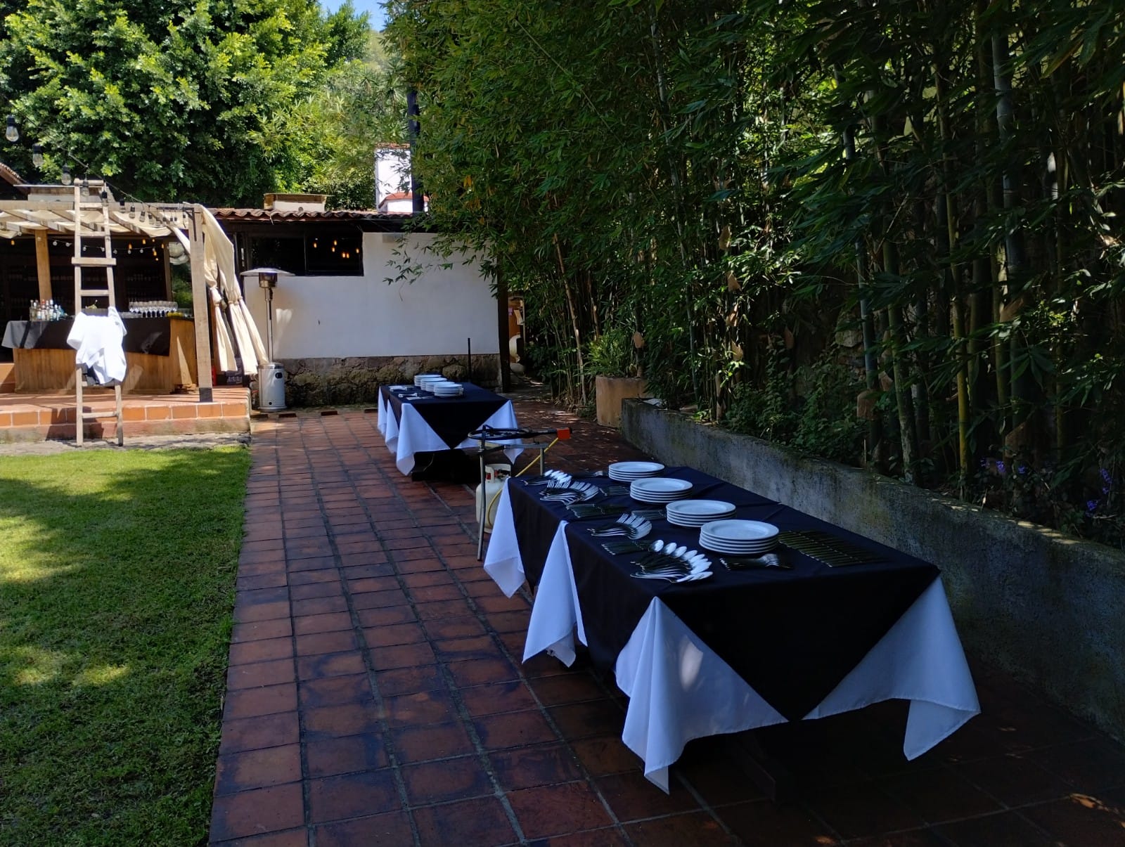 El Cien Valle de Bravo image 1