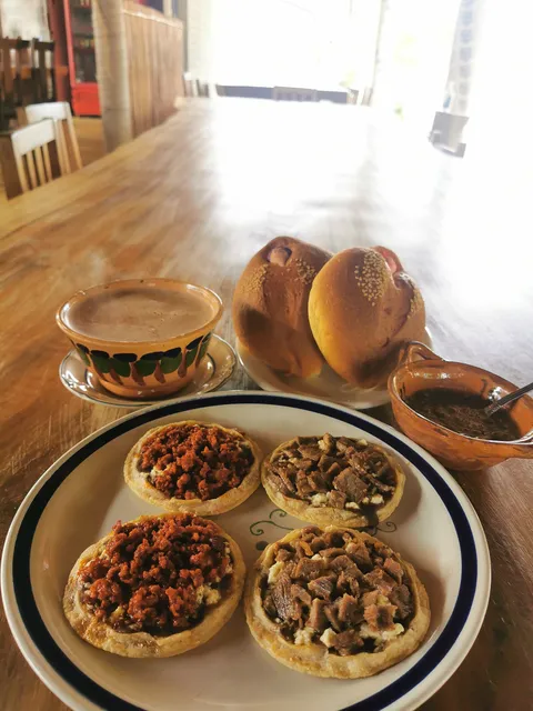 Comedor Las Cazuelas image 2