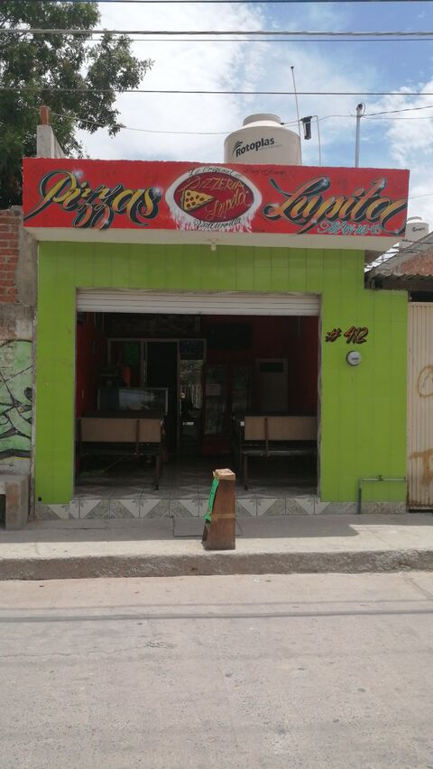 Pizza's lupita image 4