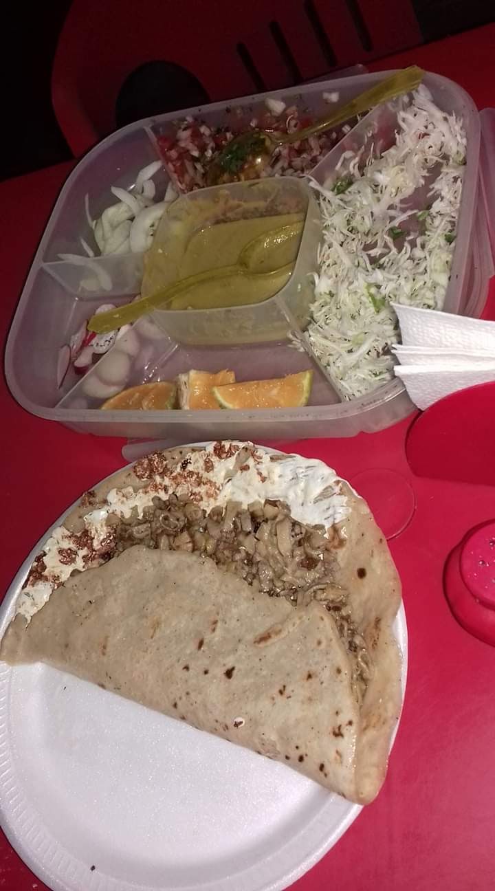 Tacos Y Memelas El Pelón image 5