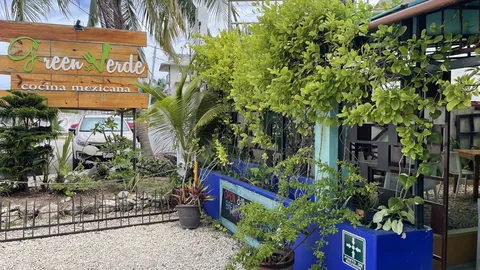 Green Verde image 3