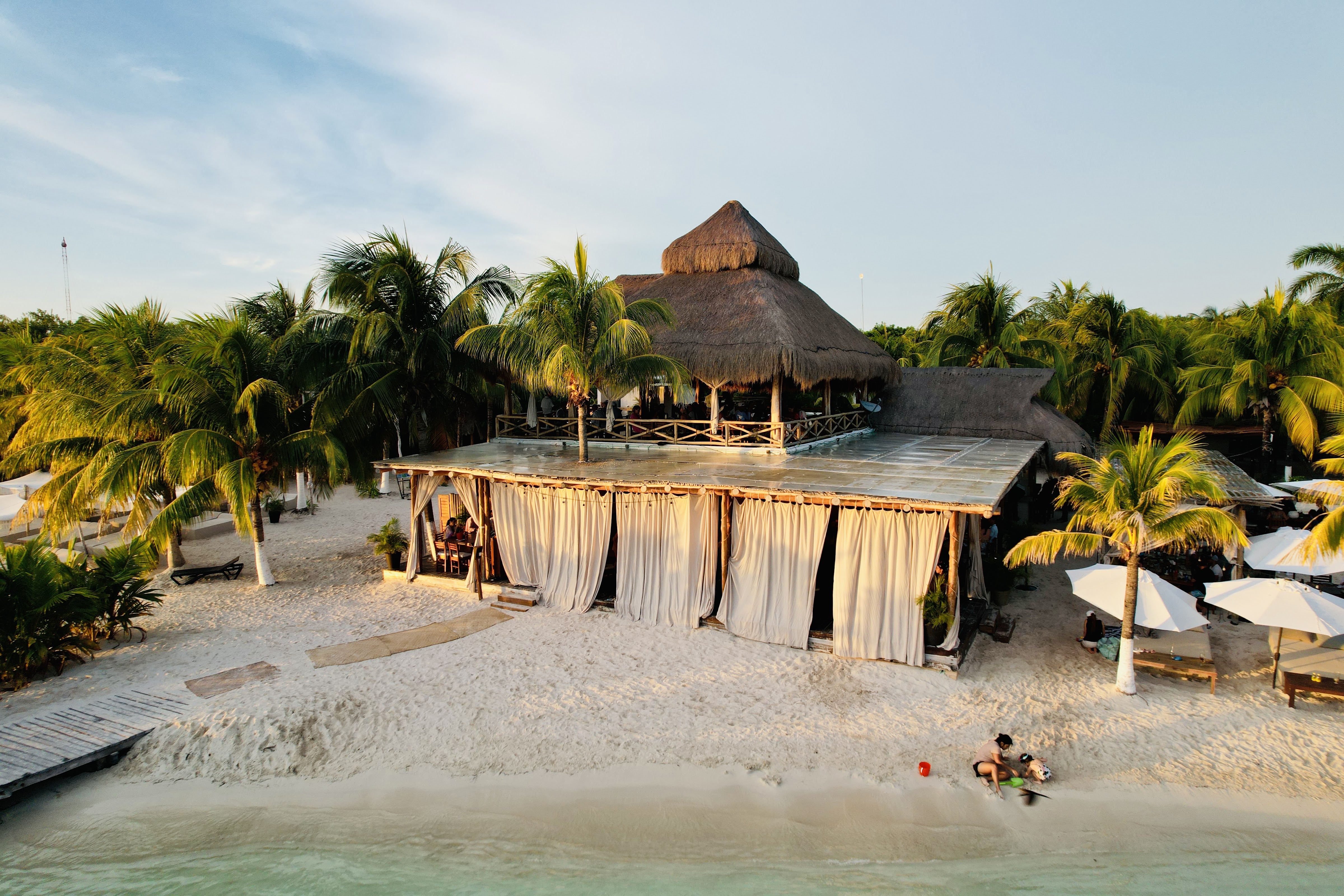 Marbella Fish Market and Raw Bar image 5