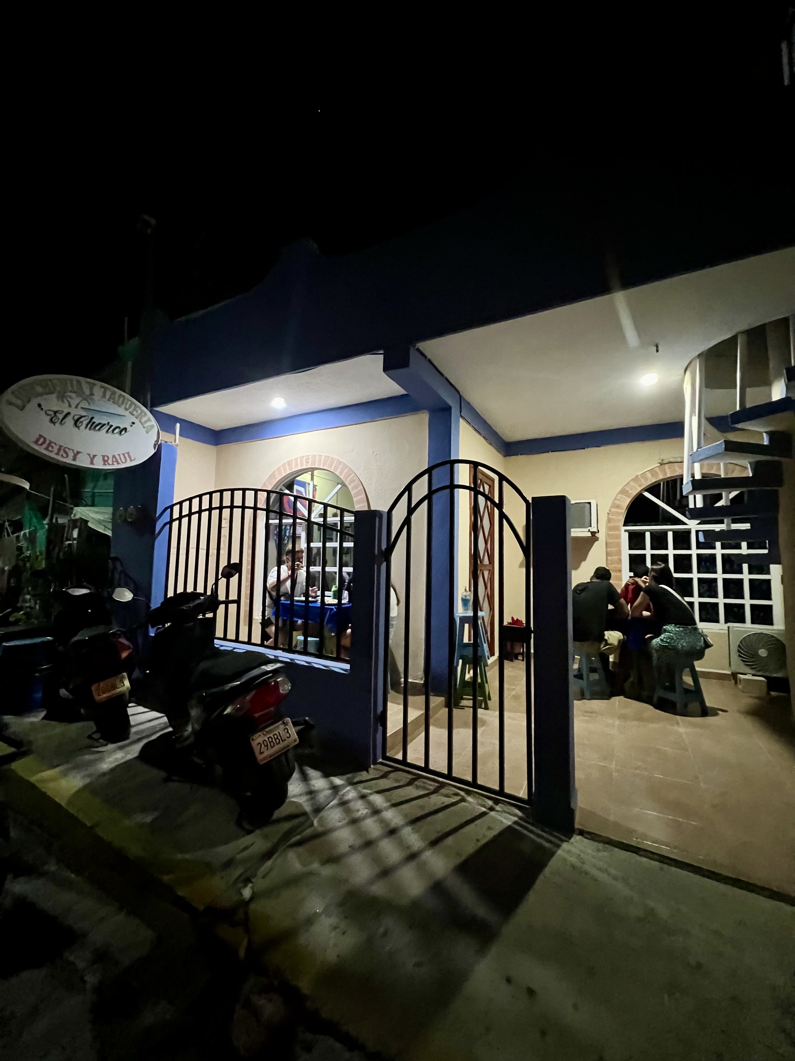 "El Charco" Deisy Y Raul image 6