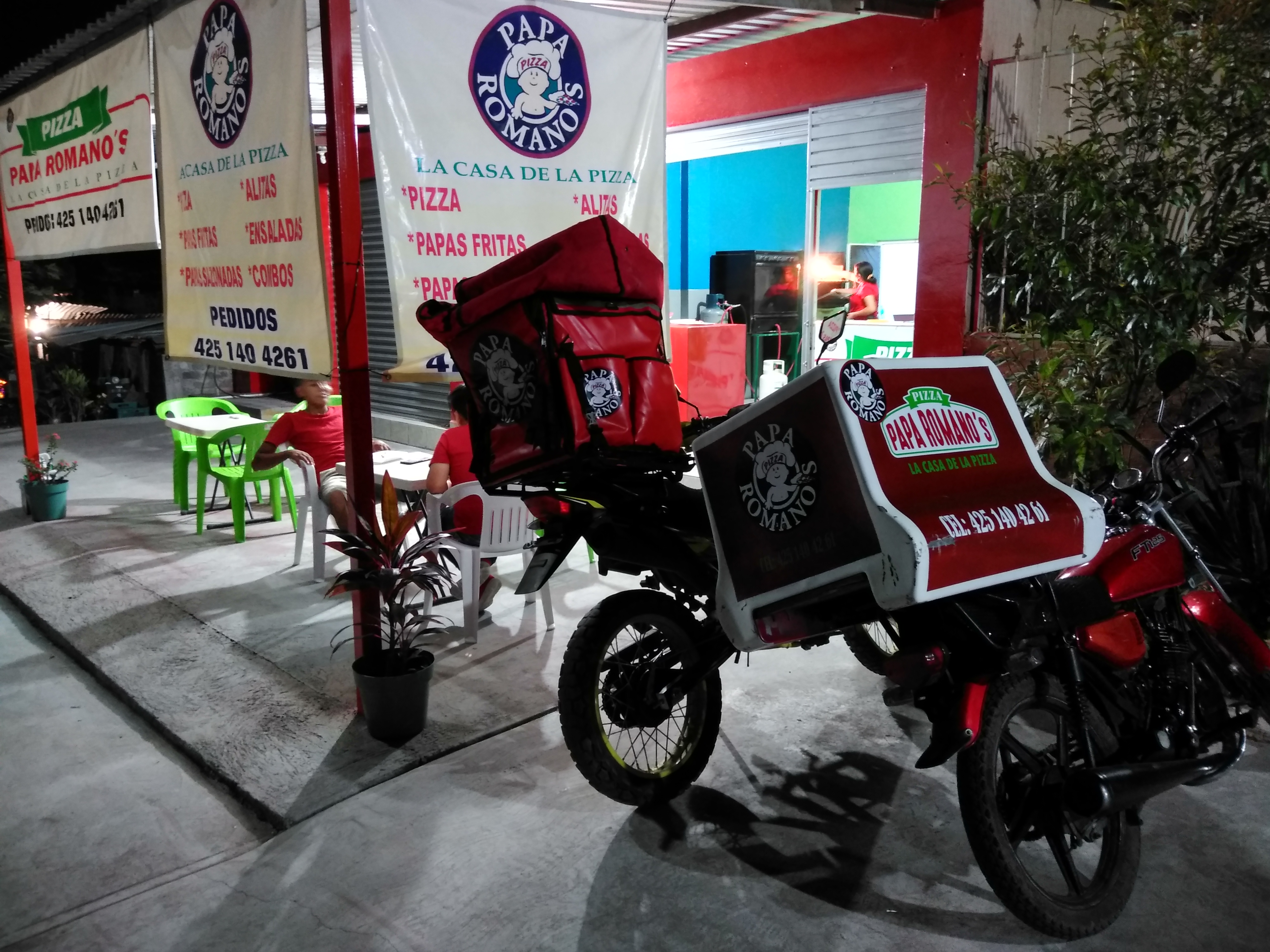 PIZZA PAPÁ ROMANO'S image 7