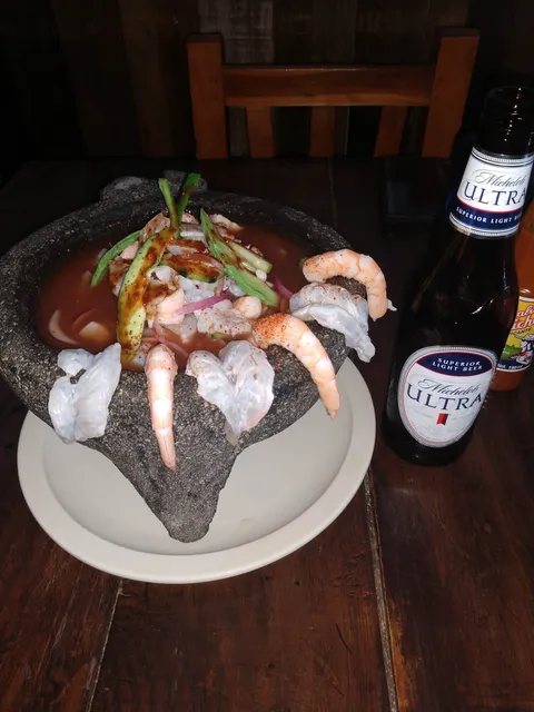 Alvarado's Pizza image 2