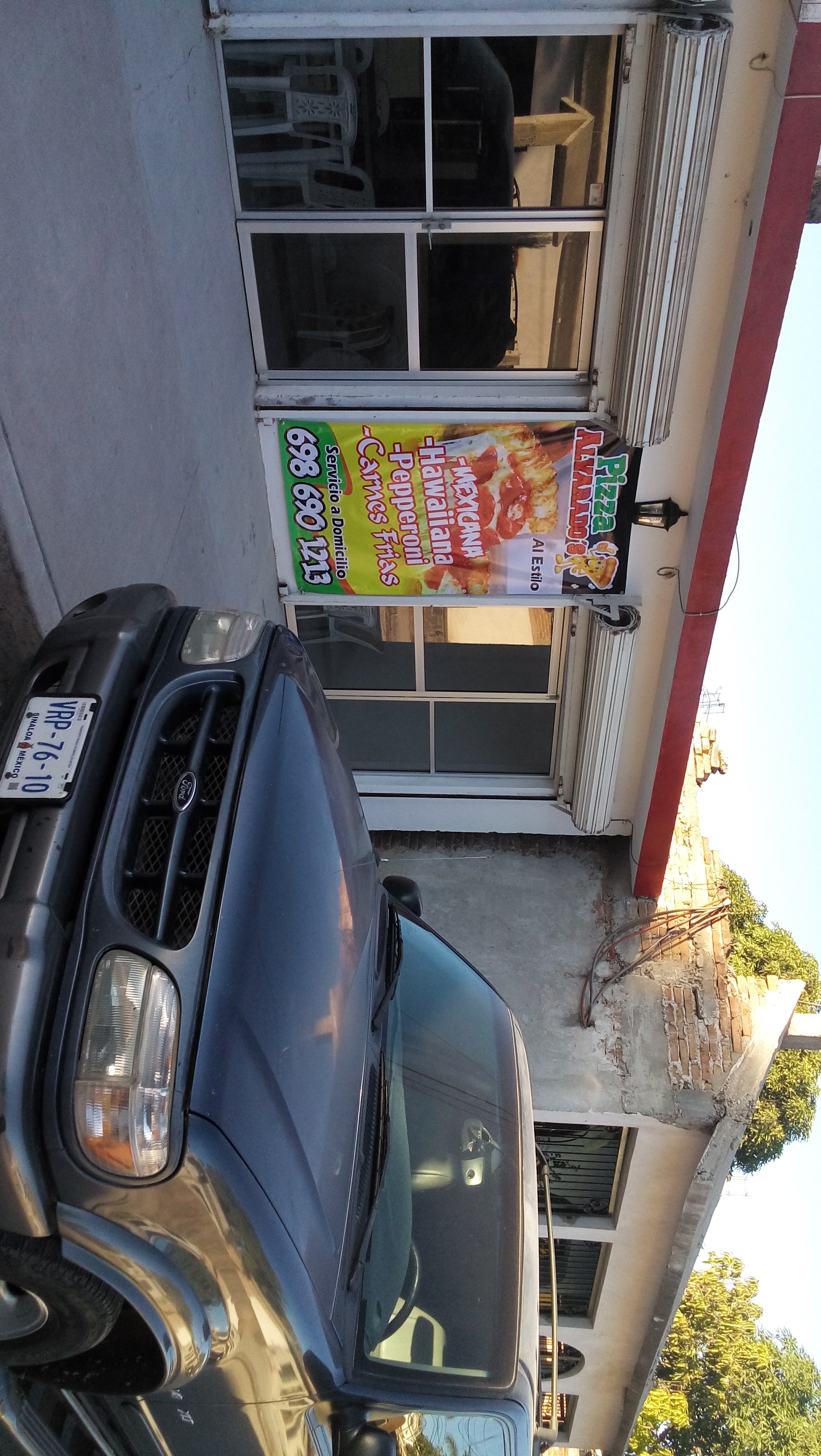 Alvarado's Pizza image 7