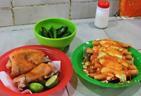 Cenaduria CHEPINA image 2