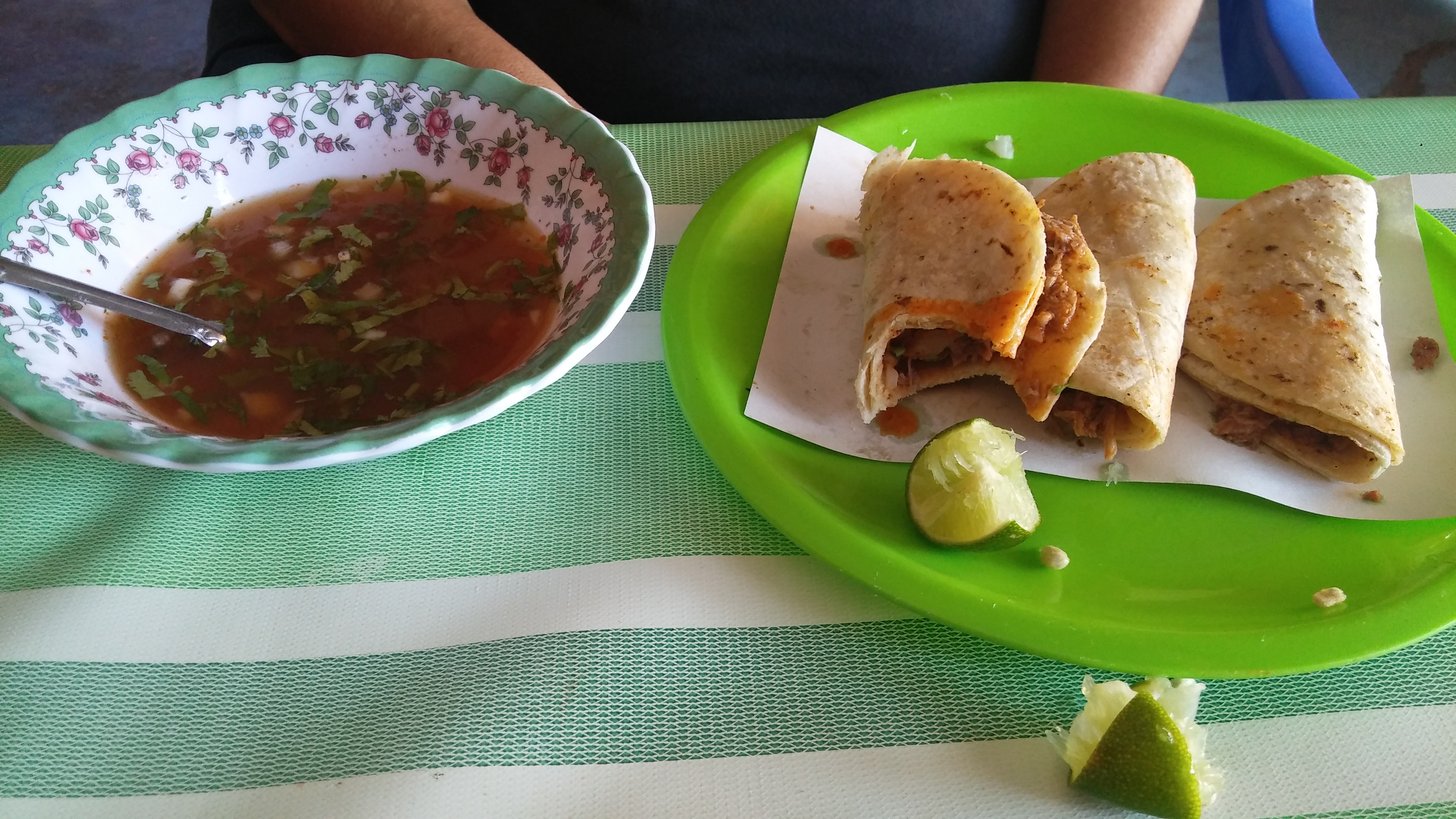 Taqueria El Taconazo image 1