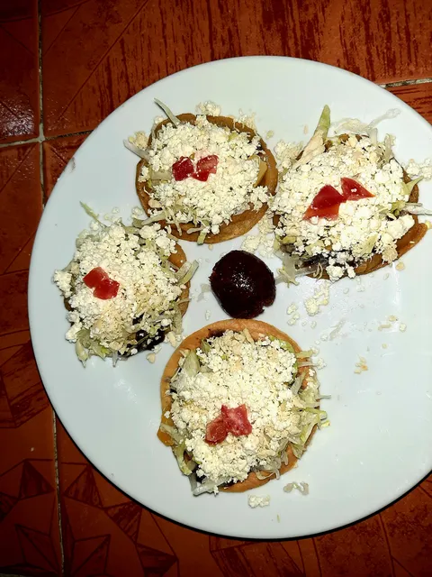 Antojitos "Con Eder" image 7