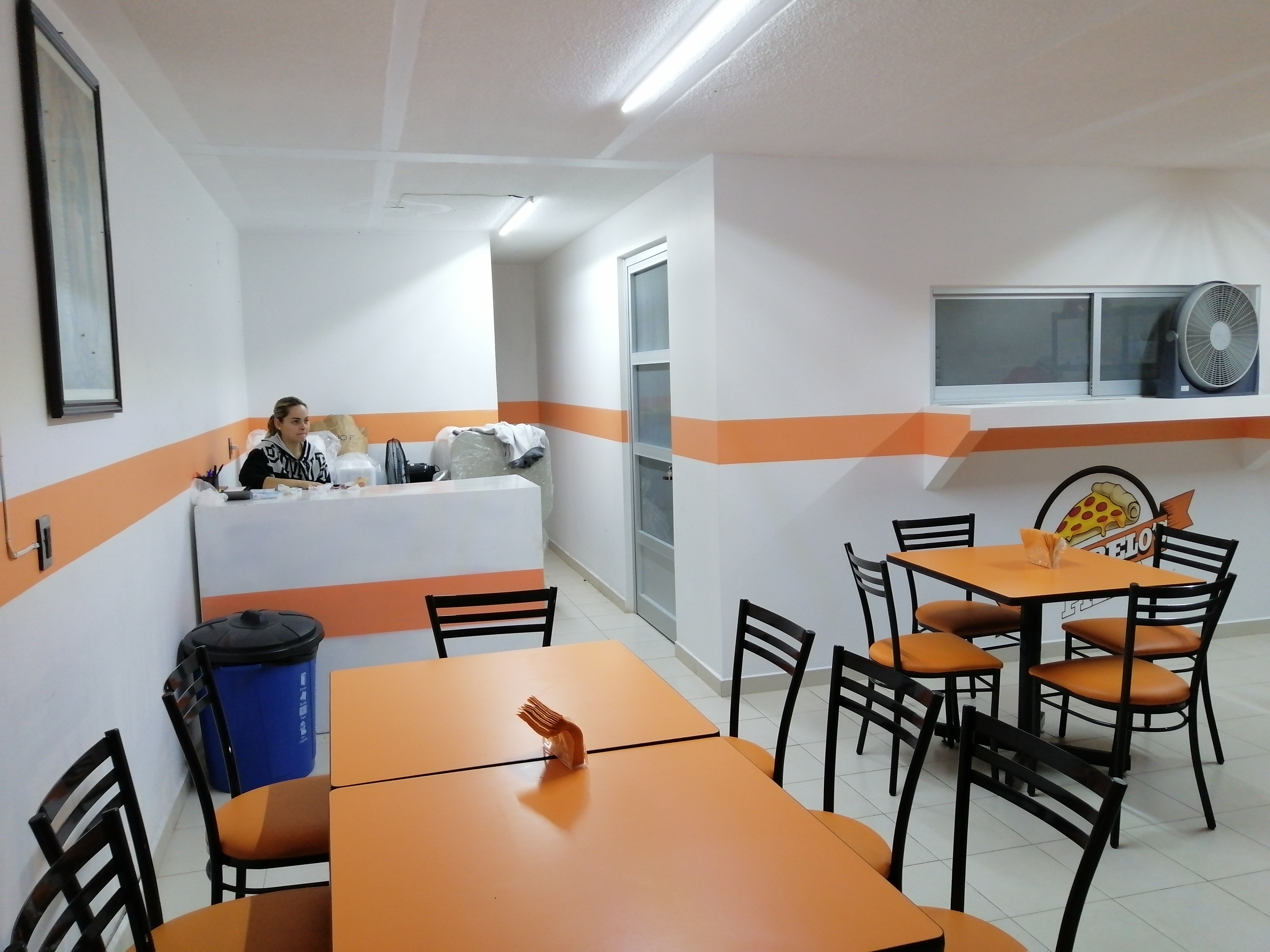 Toribelo's Pizza image 8