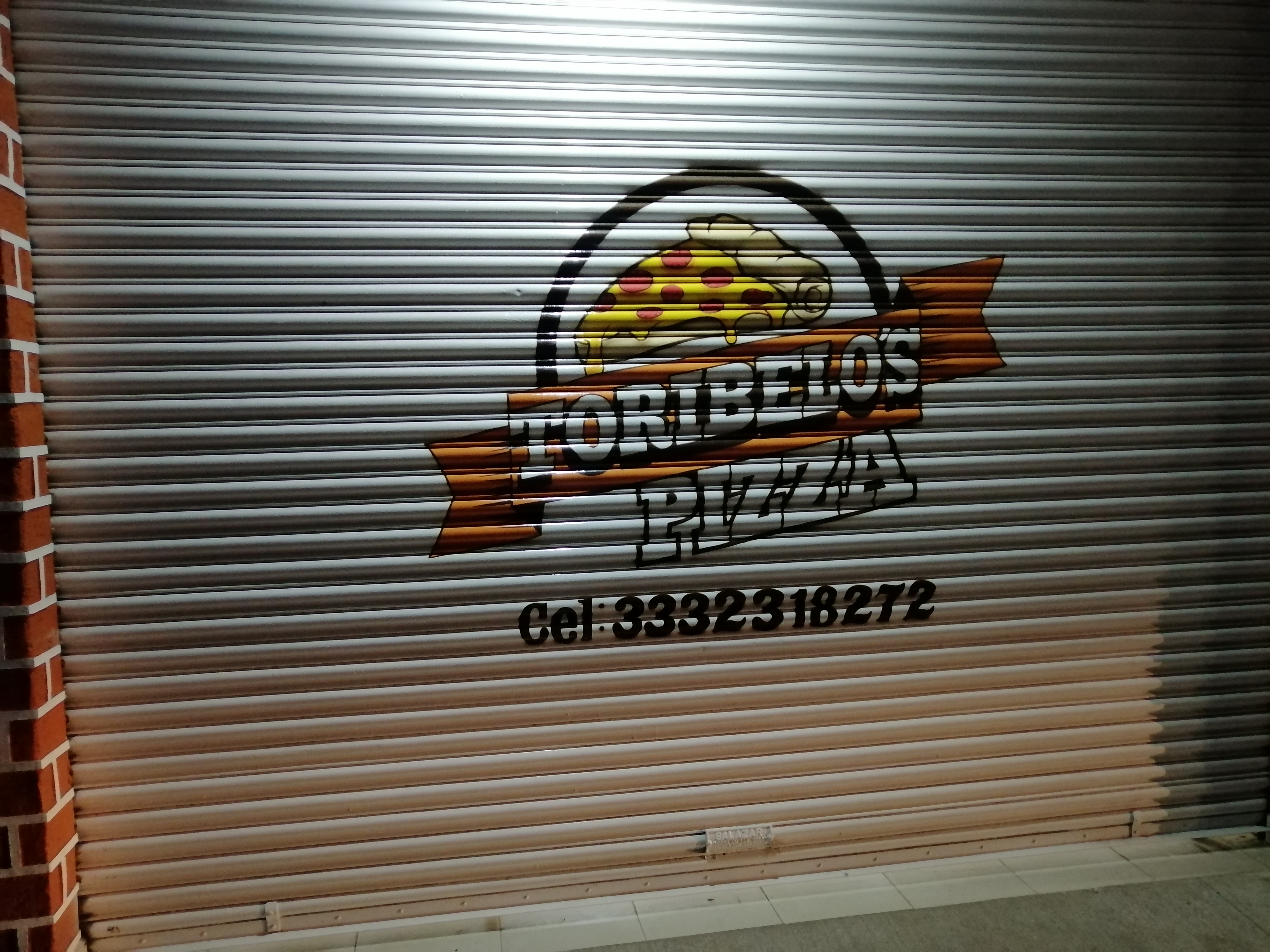 Toribelo's Pizza image 10