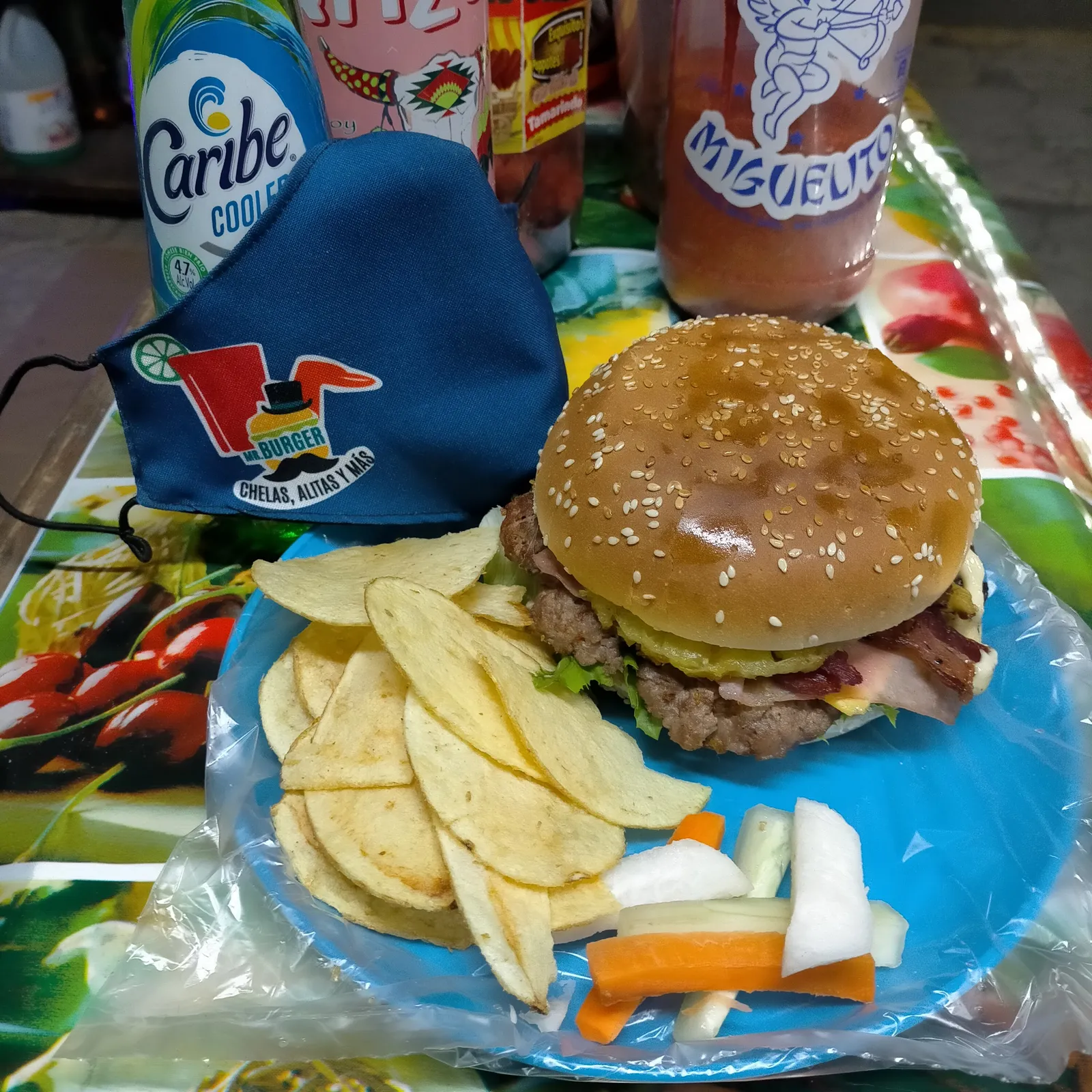 Mr. Burger & Chelas image 3