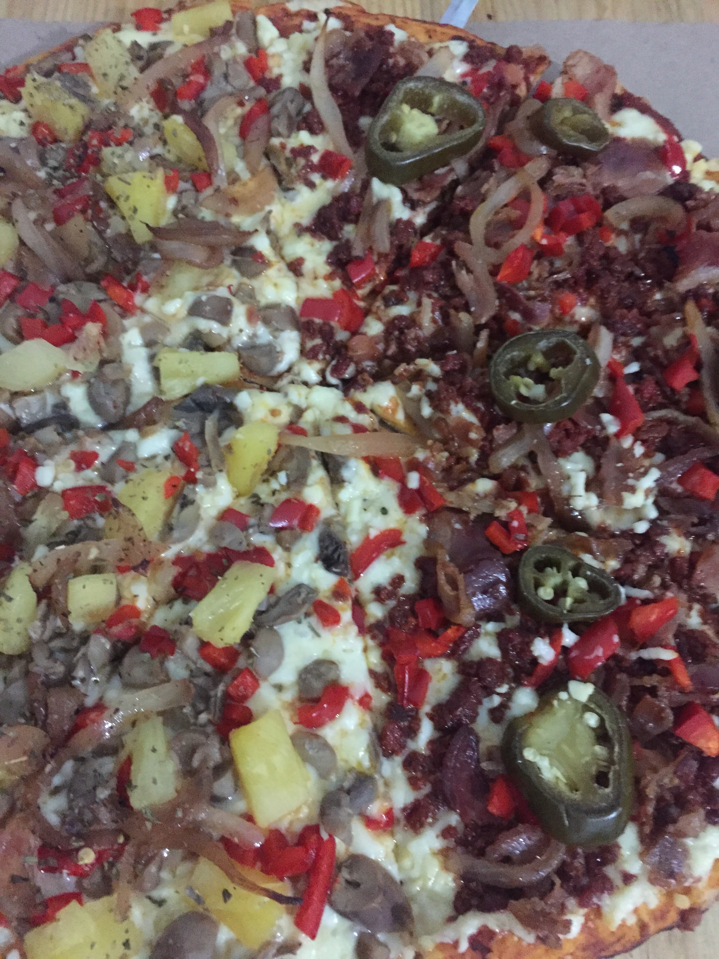 Beto's Pizza And Beers image 2