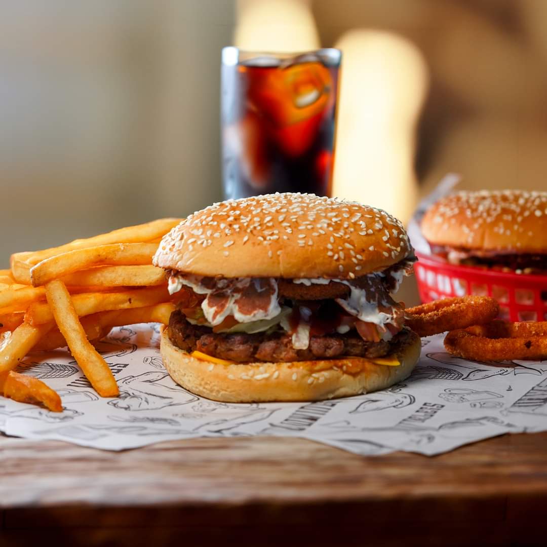 Hamburguesas La Luna image 2