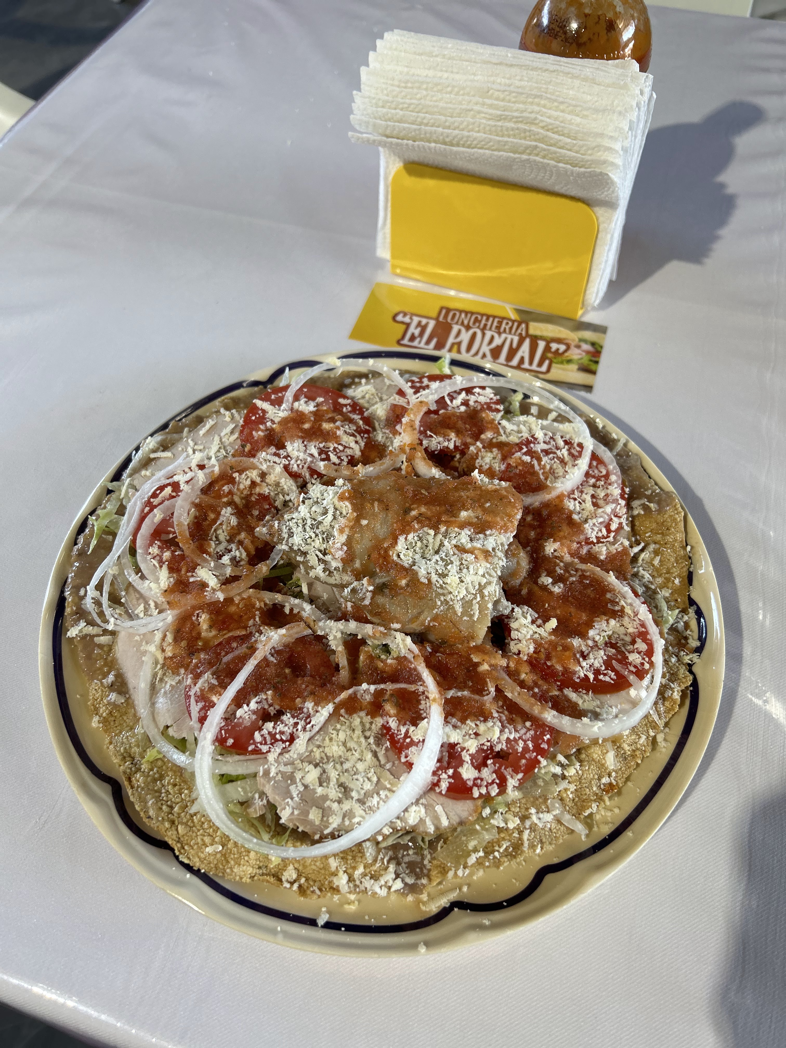 Loncheria "El Portal" image 2