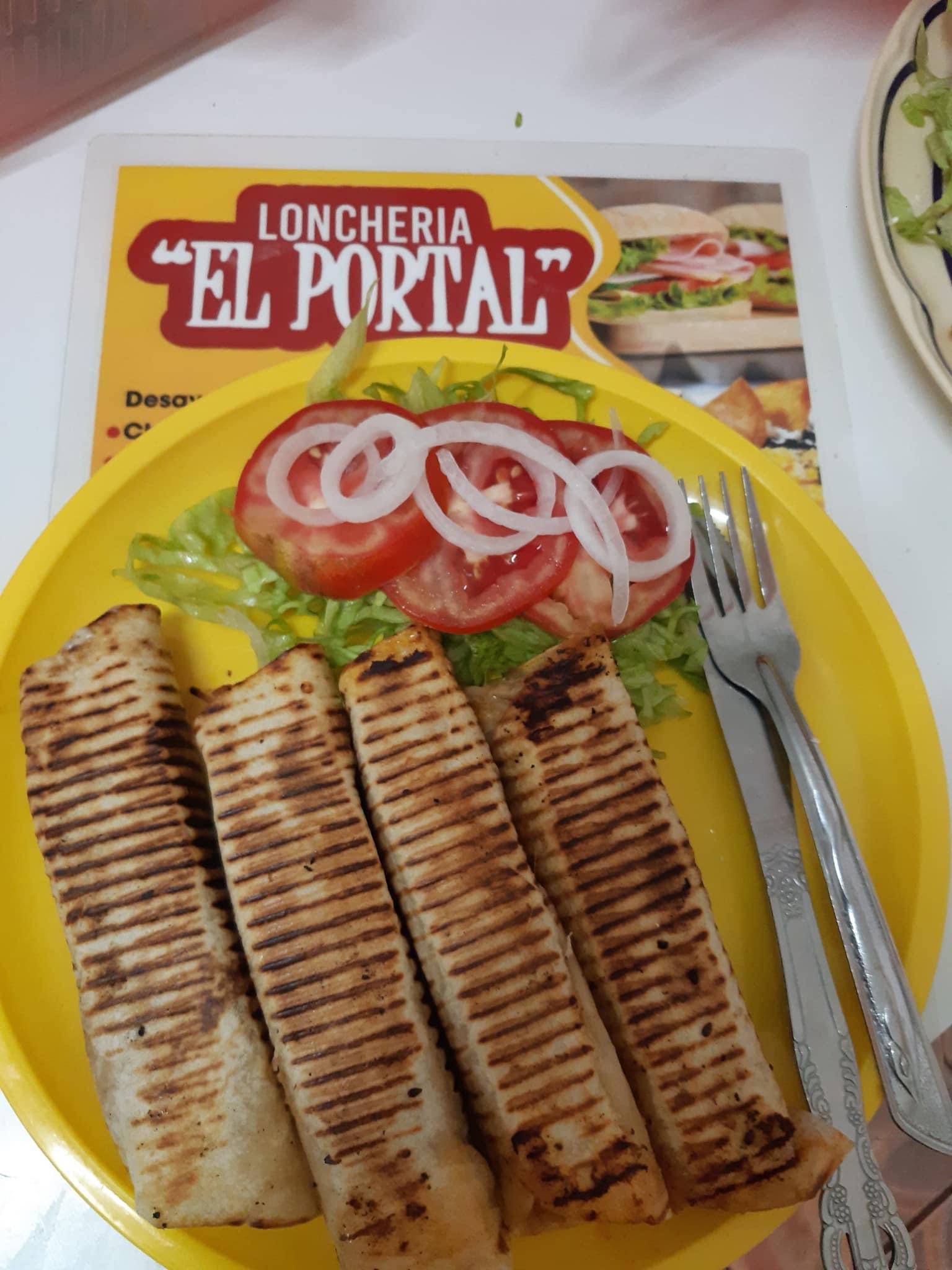 Loncheria "El Portal" image 8
