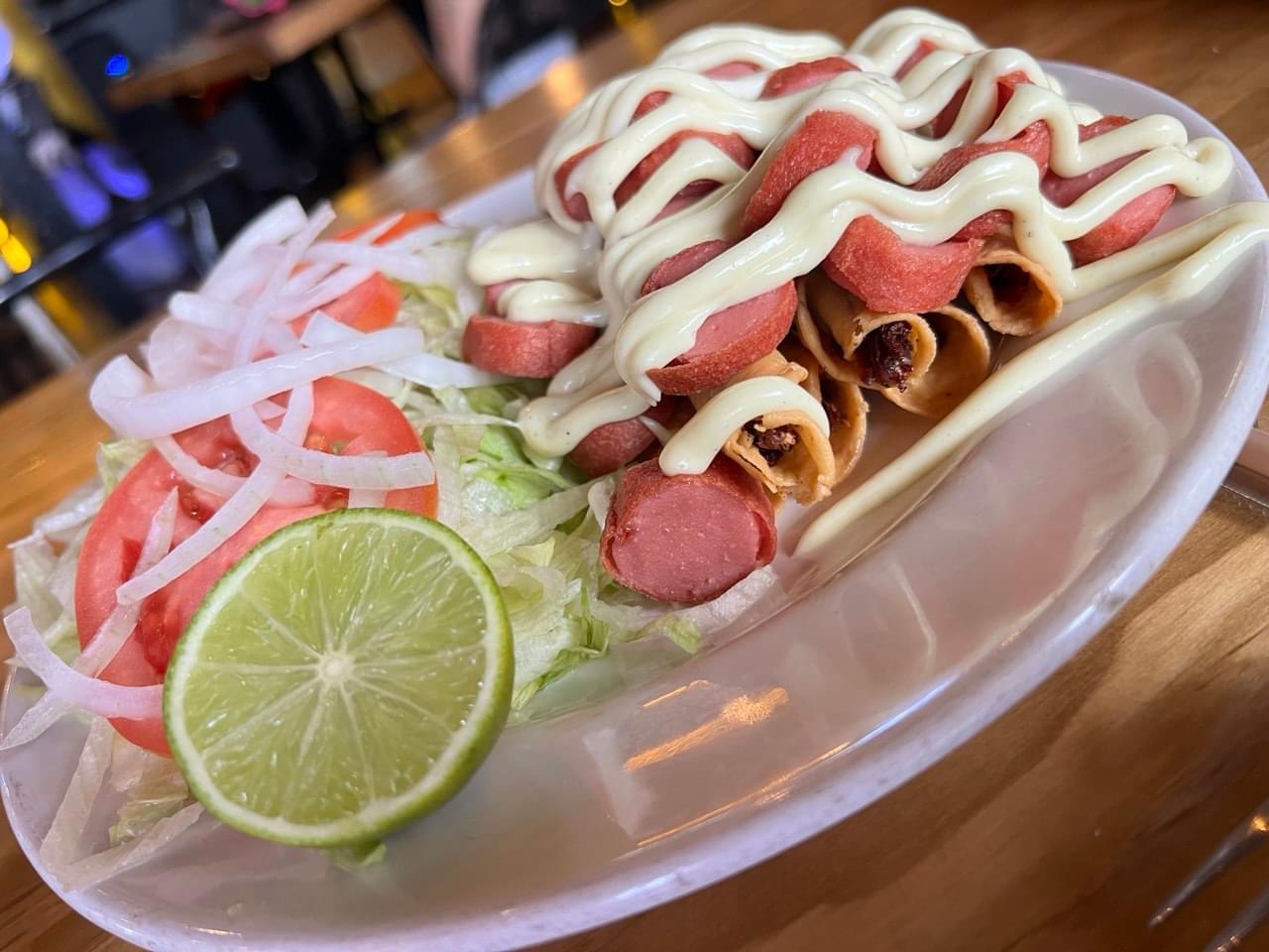 Antojitos Chelo image 2