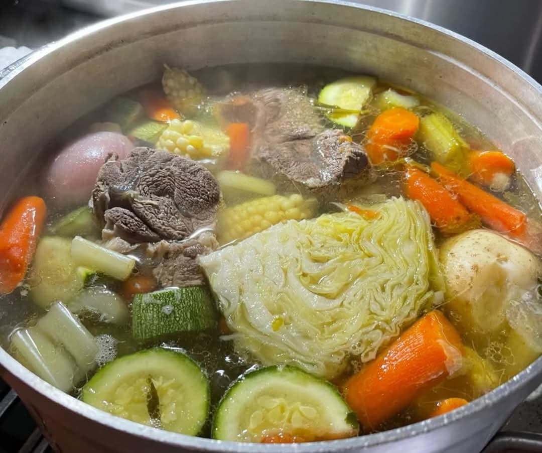 Antojaria Mary micheladas y cerveza image 7