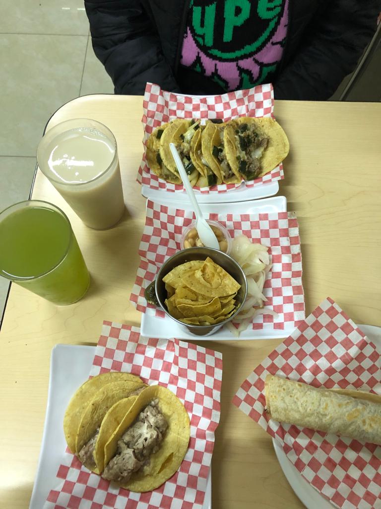 Tacos El Rico Lechon image 4