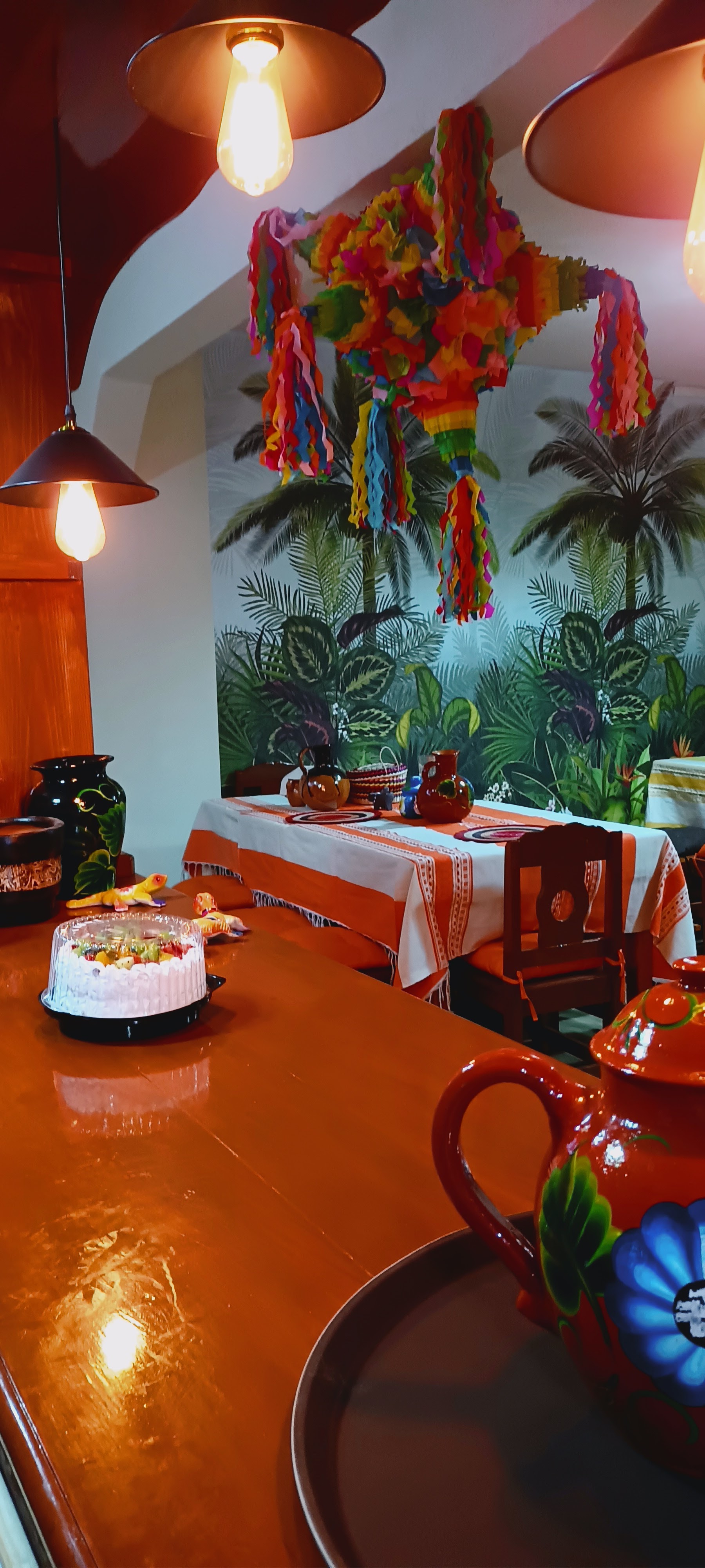 Los Porrones image 8