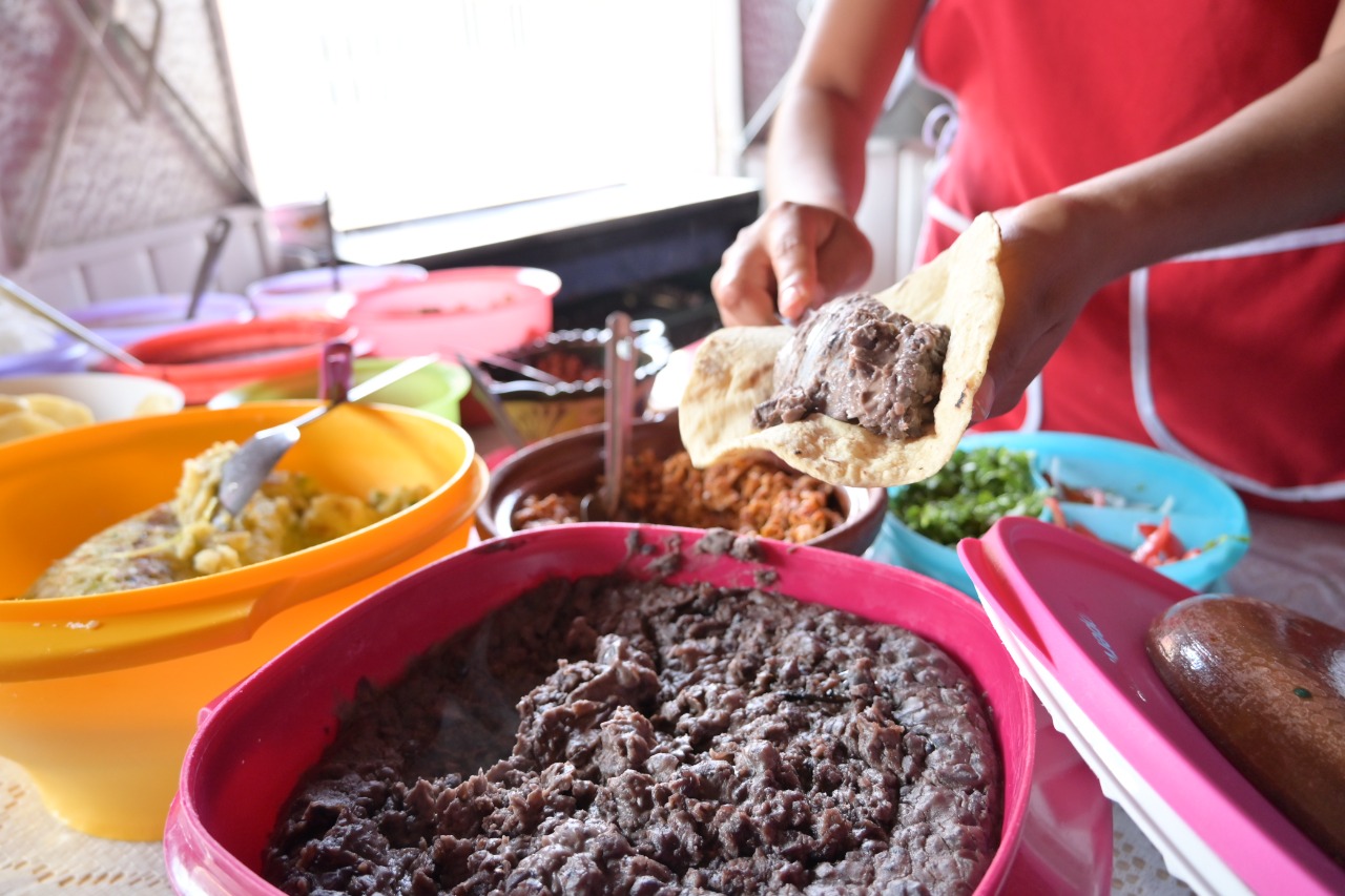 Tacos y memelas el chivo y la güera image 8