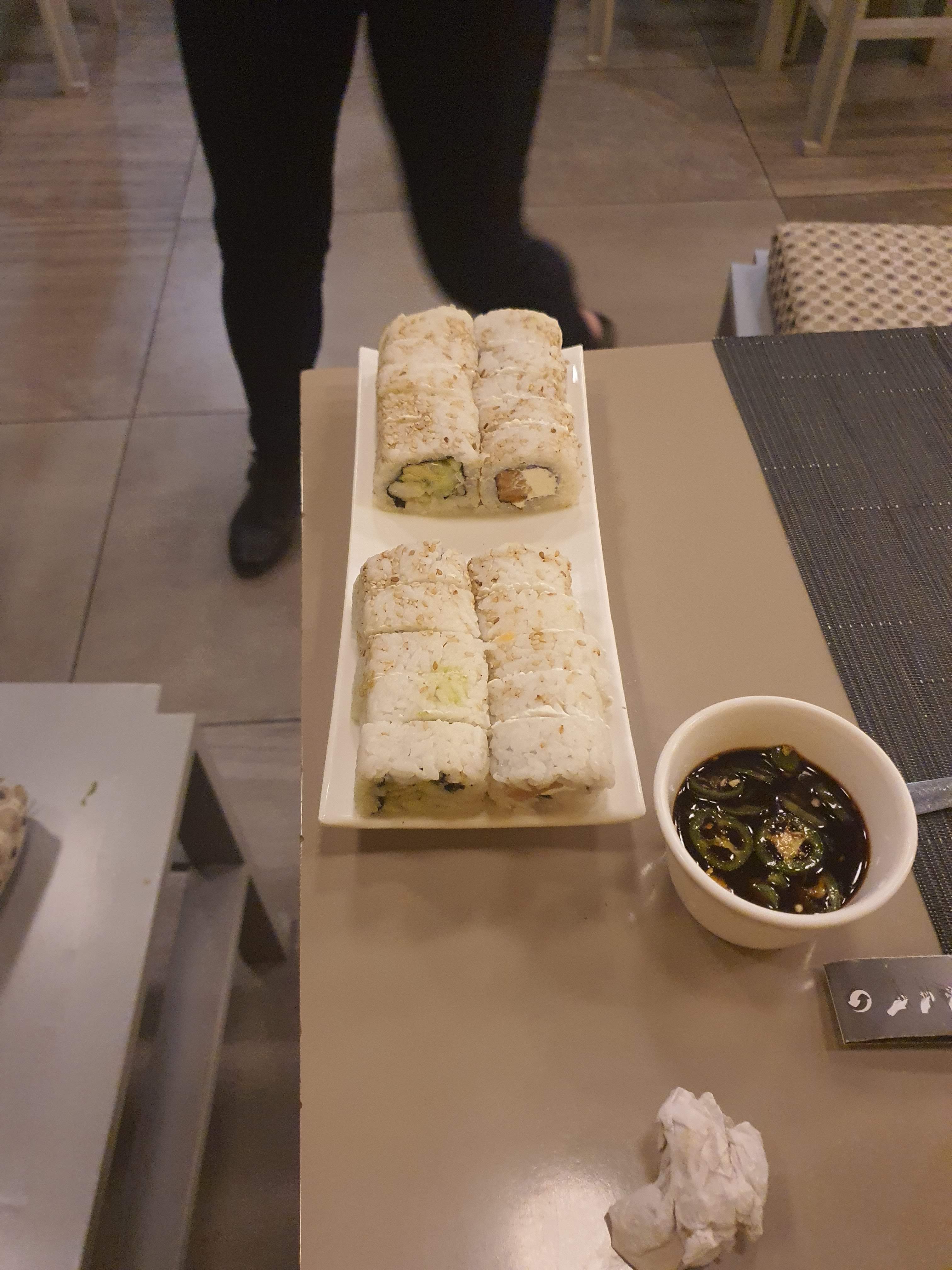 Ikura Sushi & Grill image 8