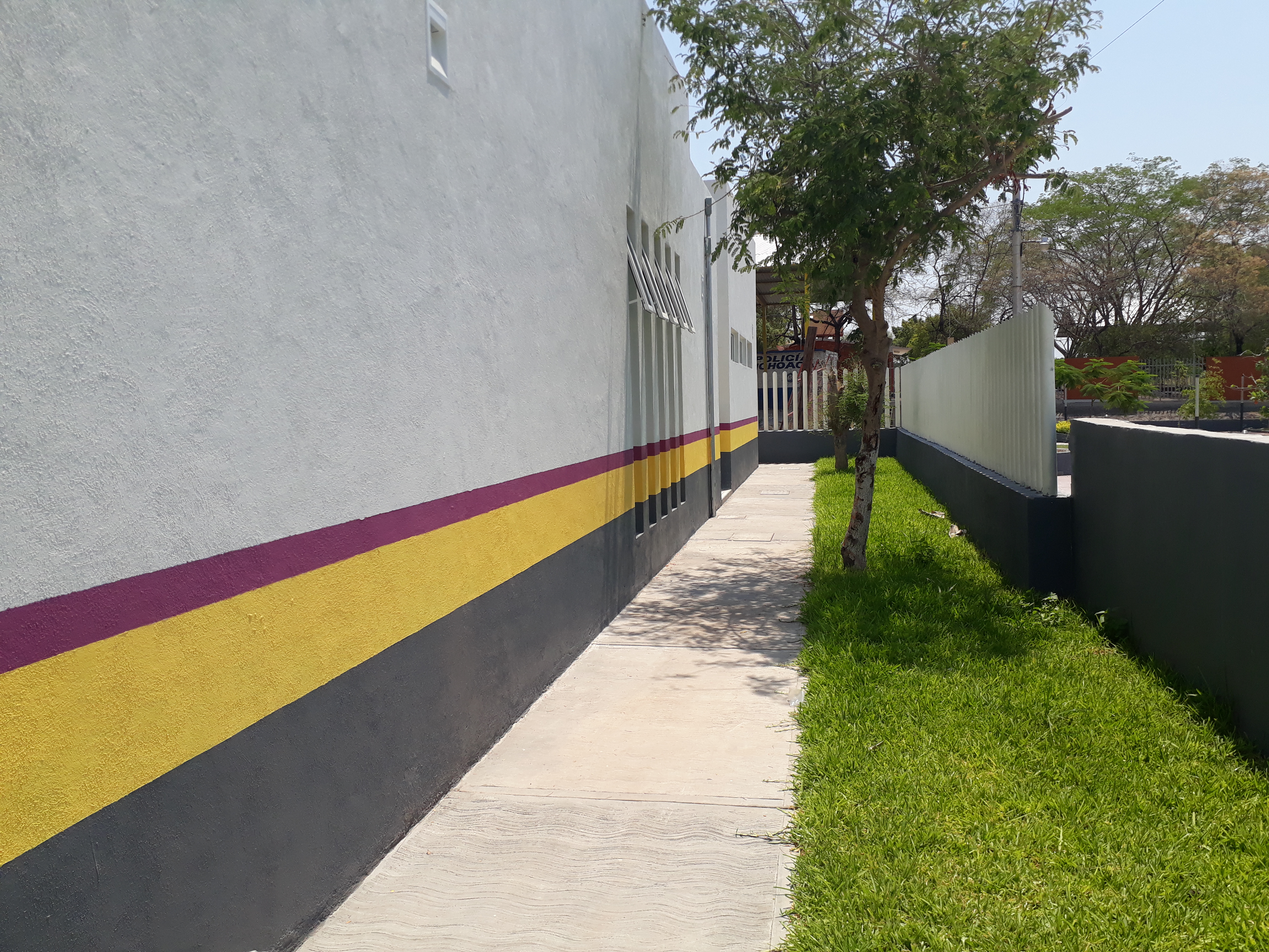 El Compa Nacho image 2