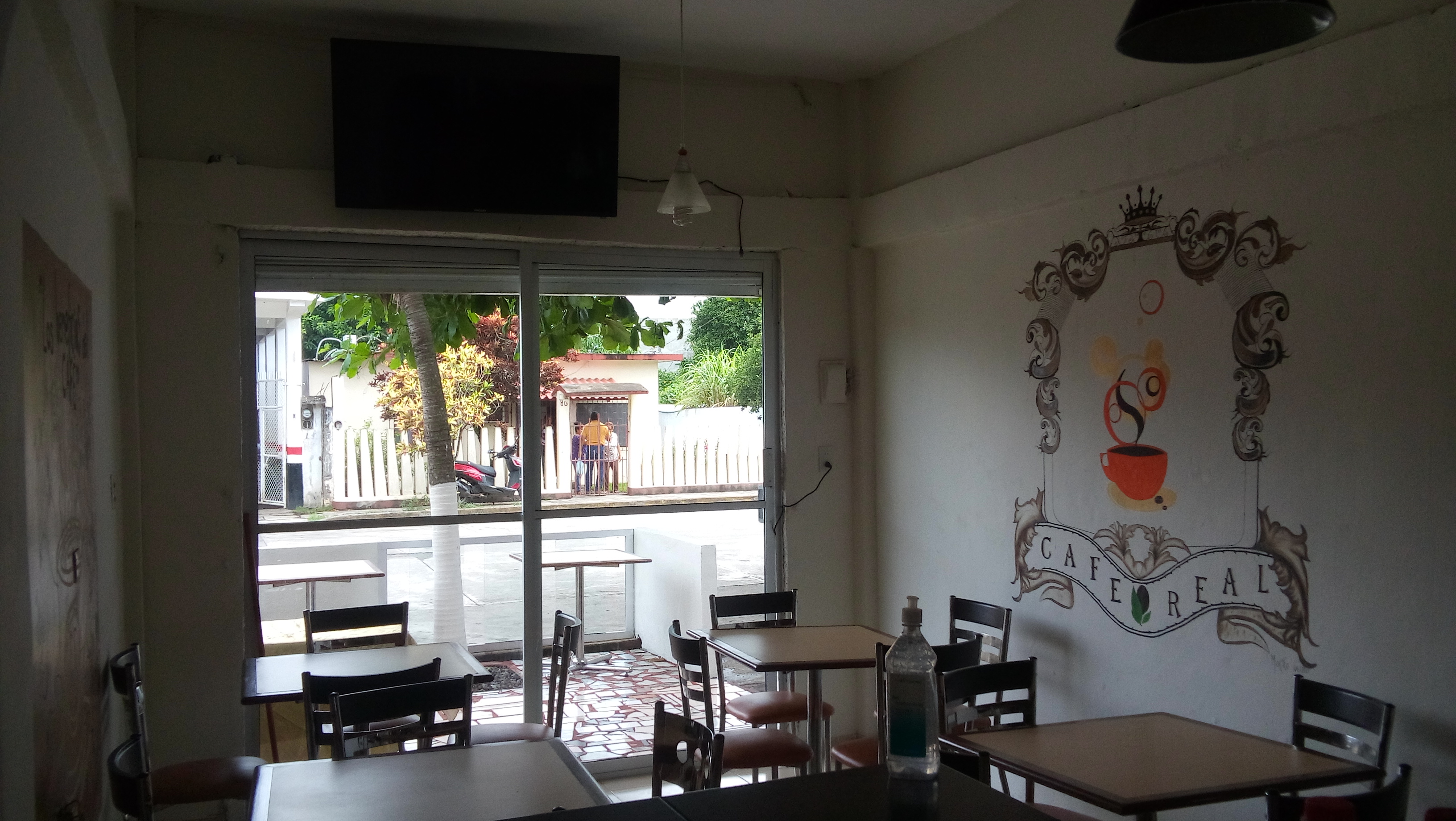 Cafe Real image 1