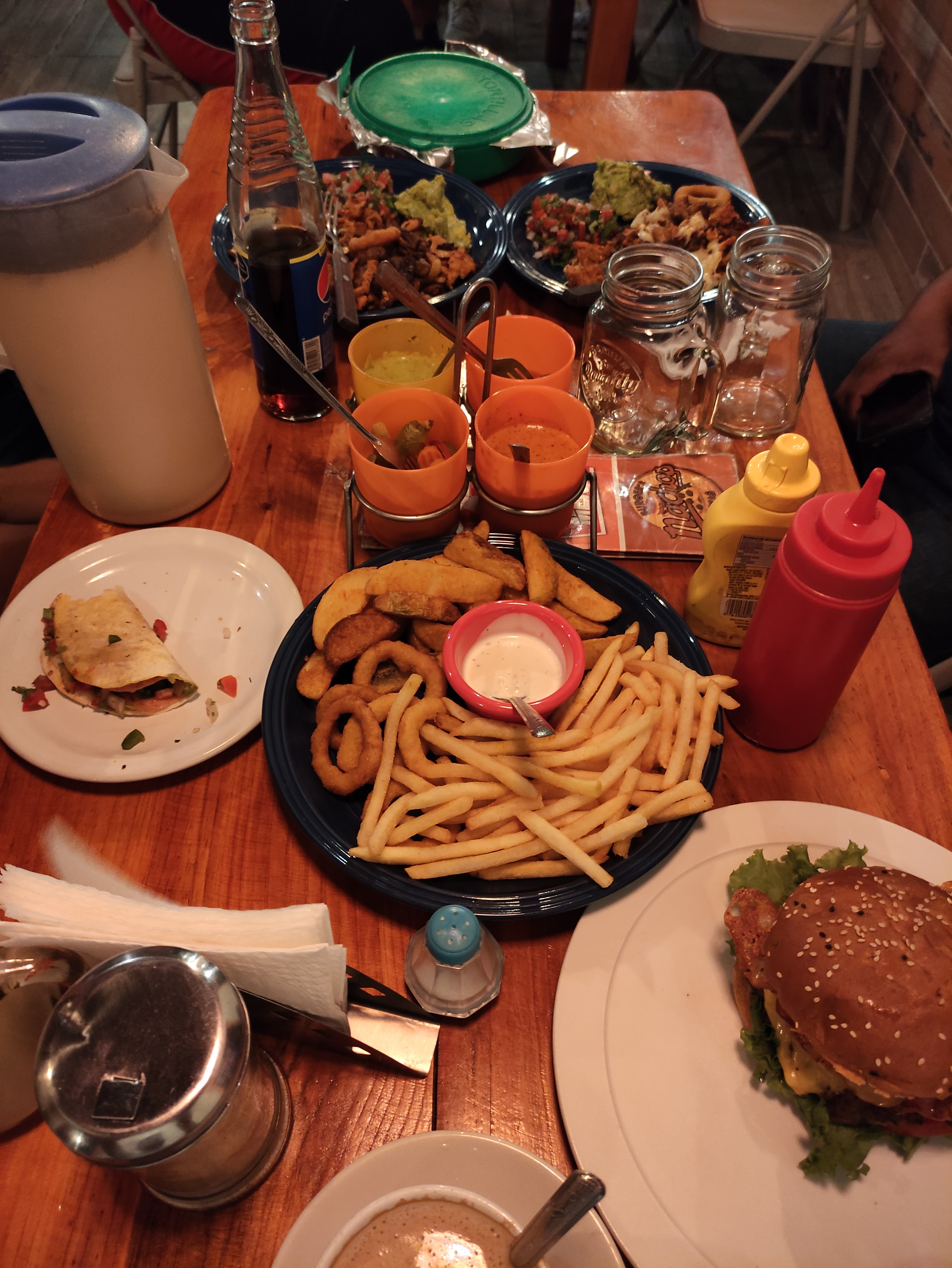 Nacho's Burgers & Pizzas image 2