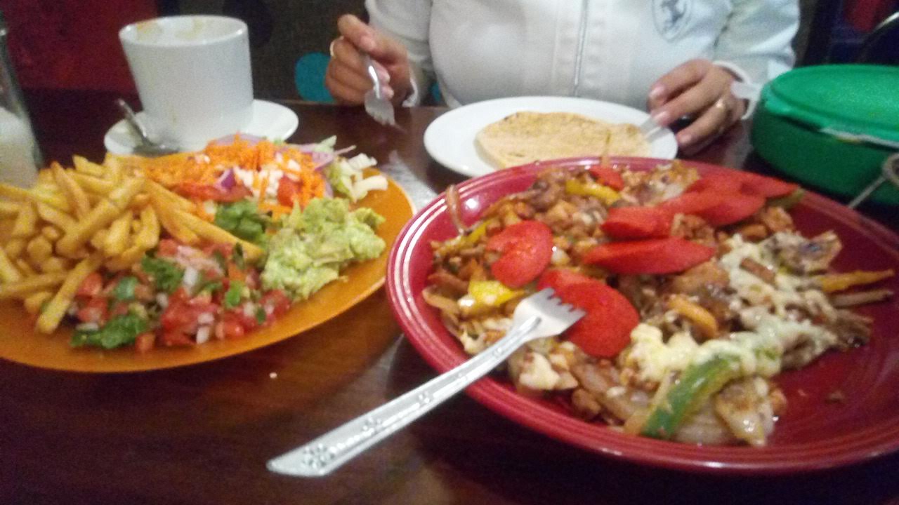 Nacho's Burgers & Pizzas image 7