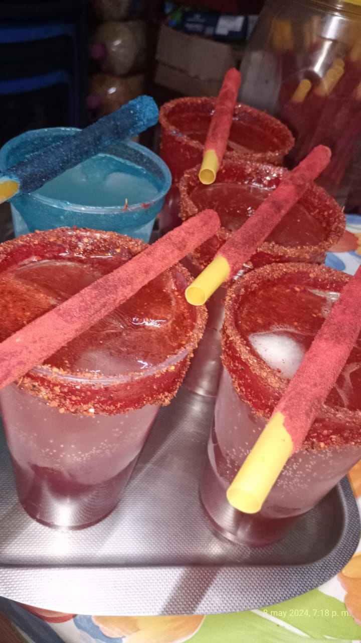 Comida y bebidas doña chivis image 6