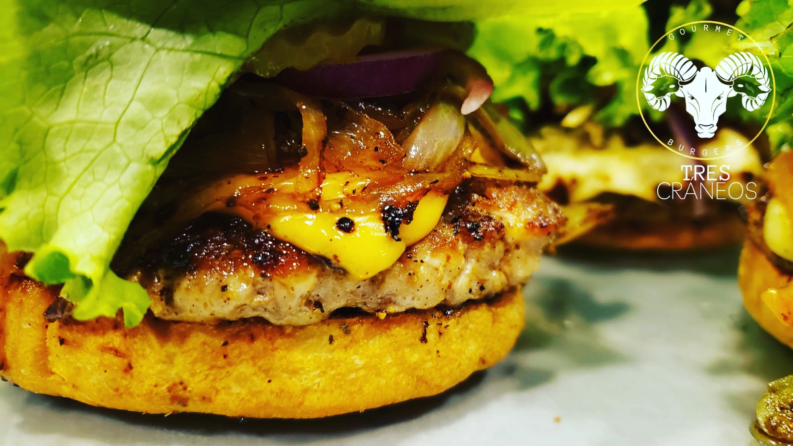 Tres Cráneos image 2