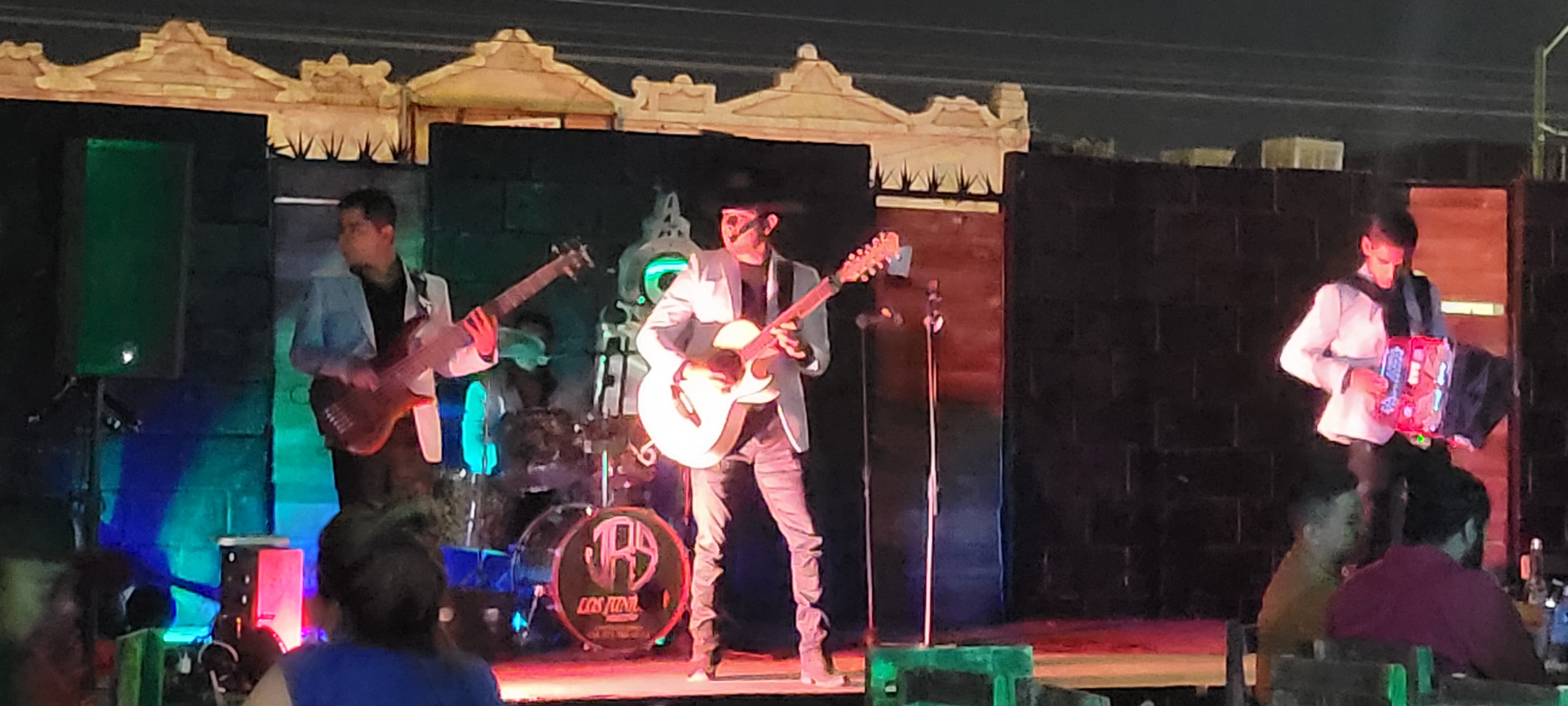 El Vagòn Restaurante Bar image 3