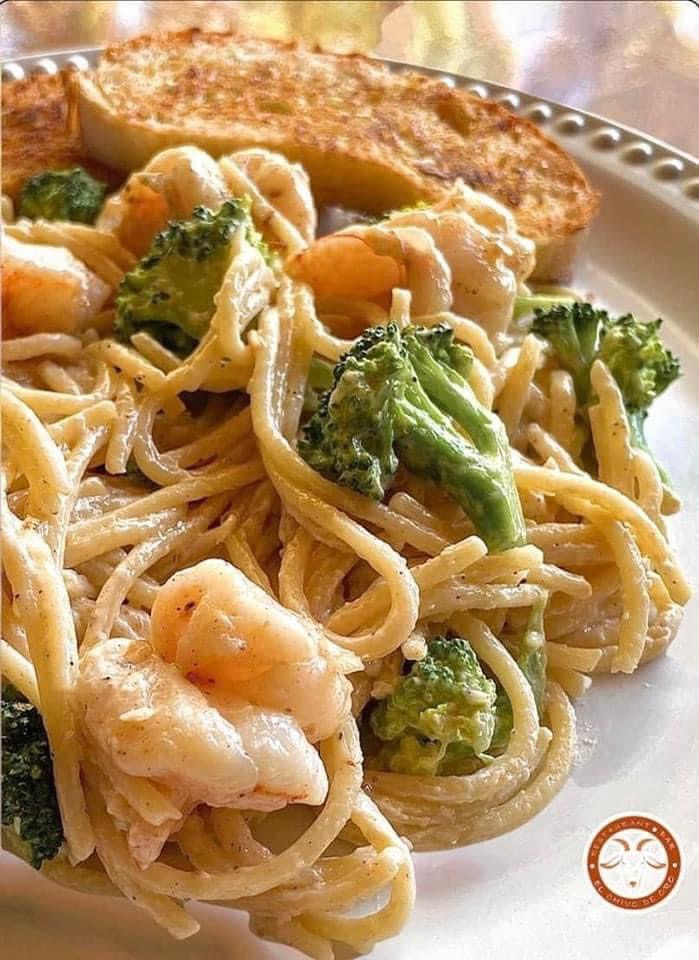 Chivo de oro image 8