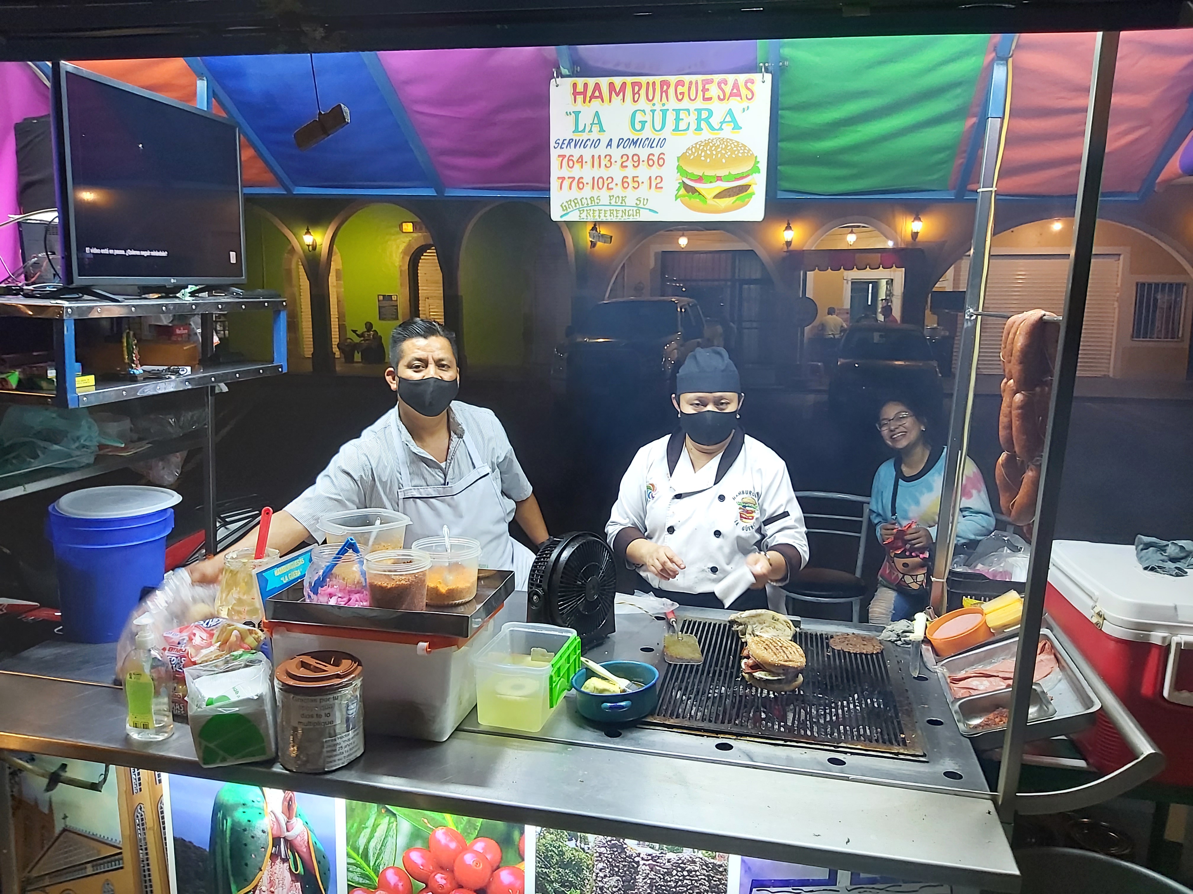 Hamburguesas "la güera" image 1