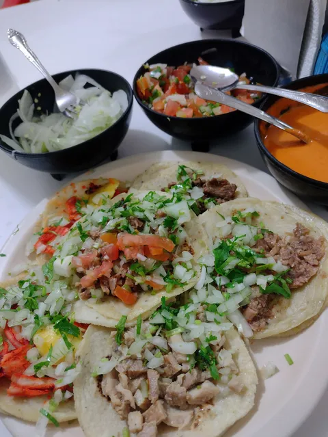 Taqueria 3 Hermanos image 1