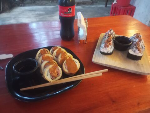 HEMA Sushi-Bar image 3