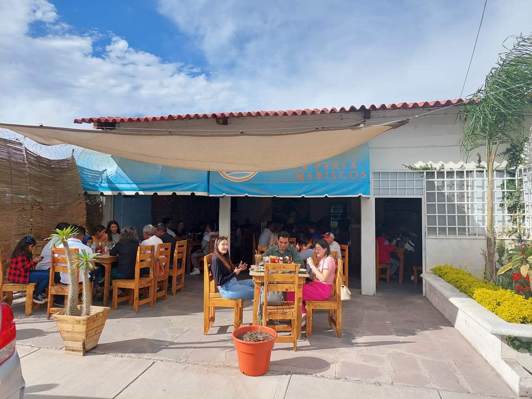 La Perla Mariscos image 1