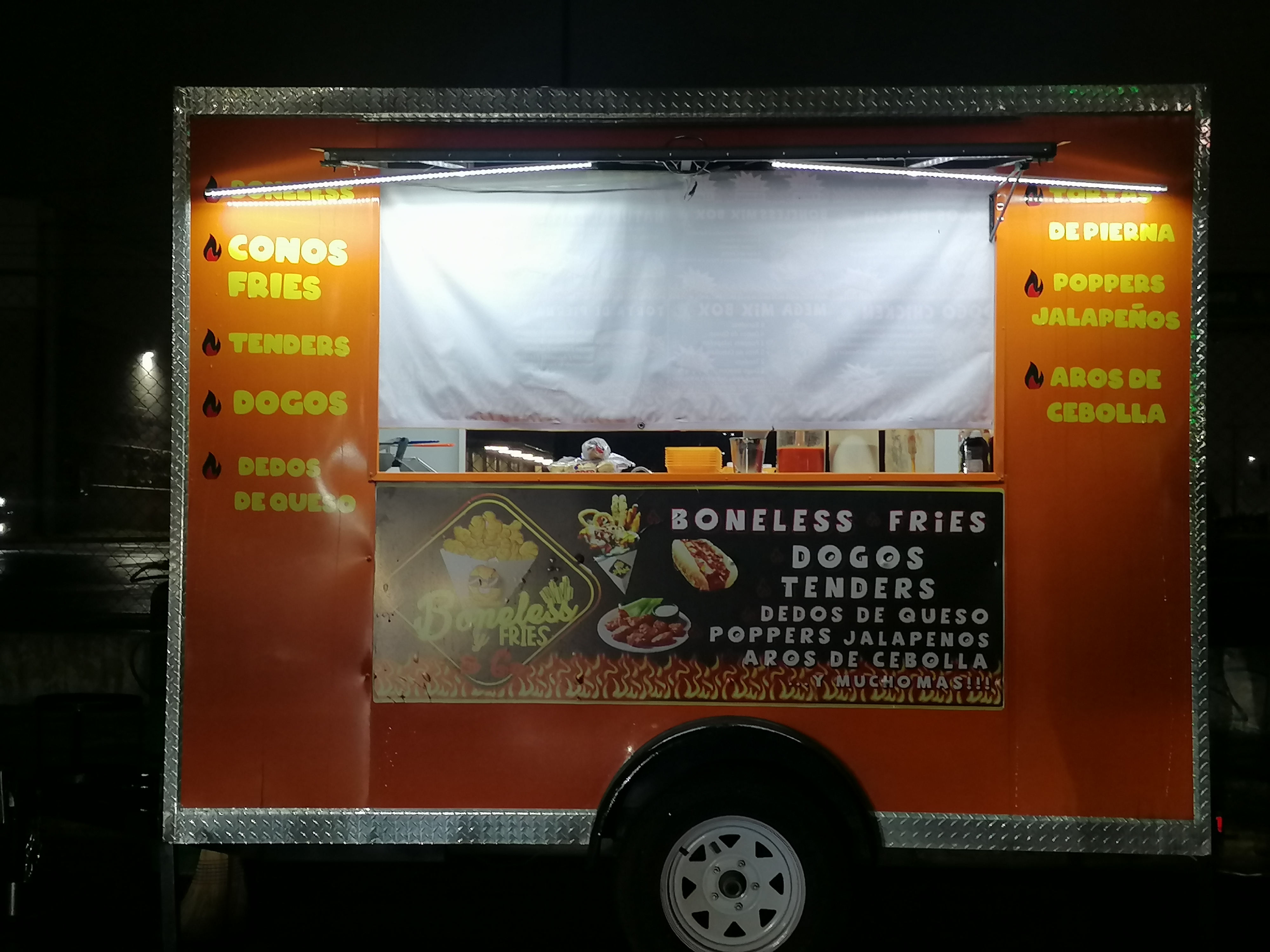 Boneless & Fries TO GO image 4