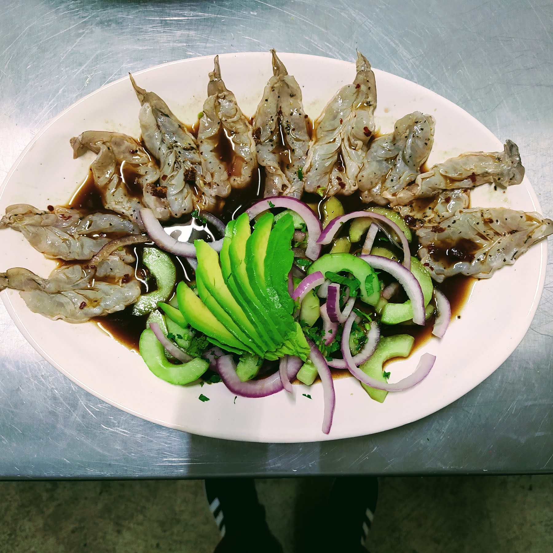 La Urraca Mariscos, Cruderia & grill. image 1