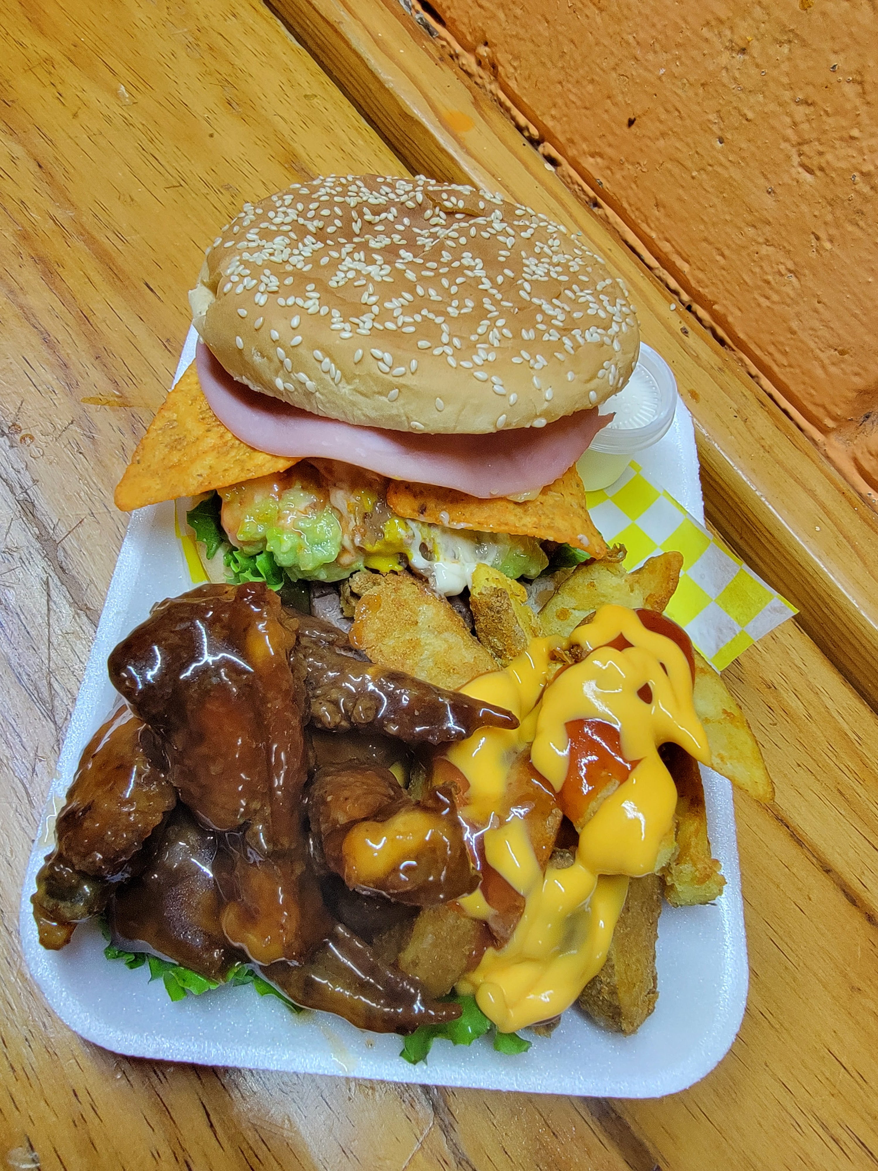 Barry's Food & Drinks image 8