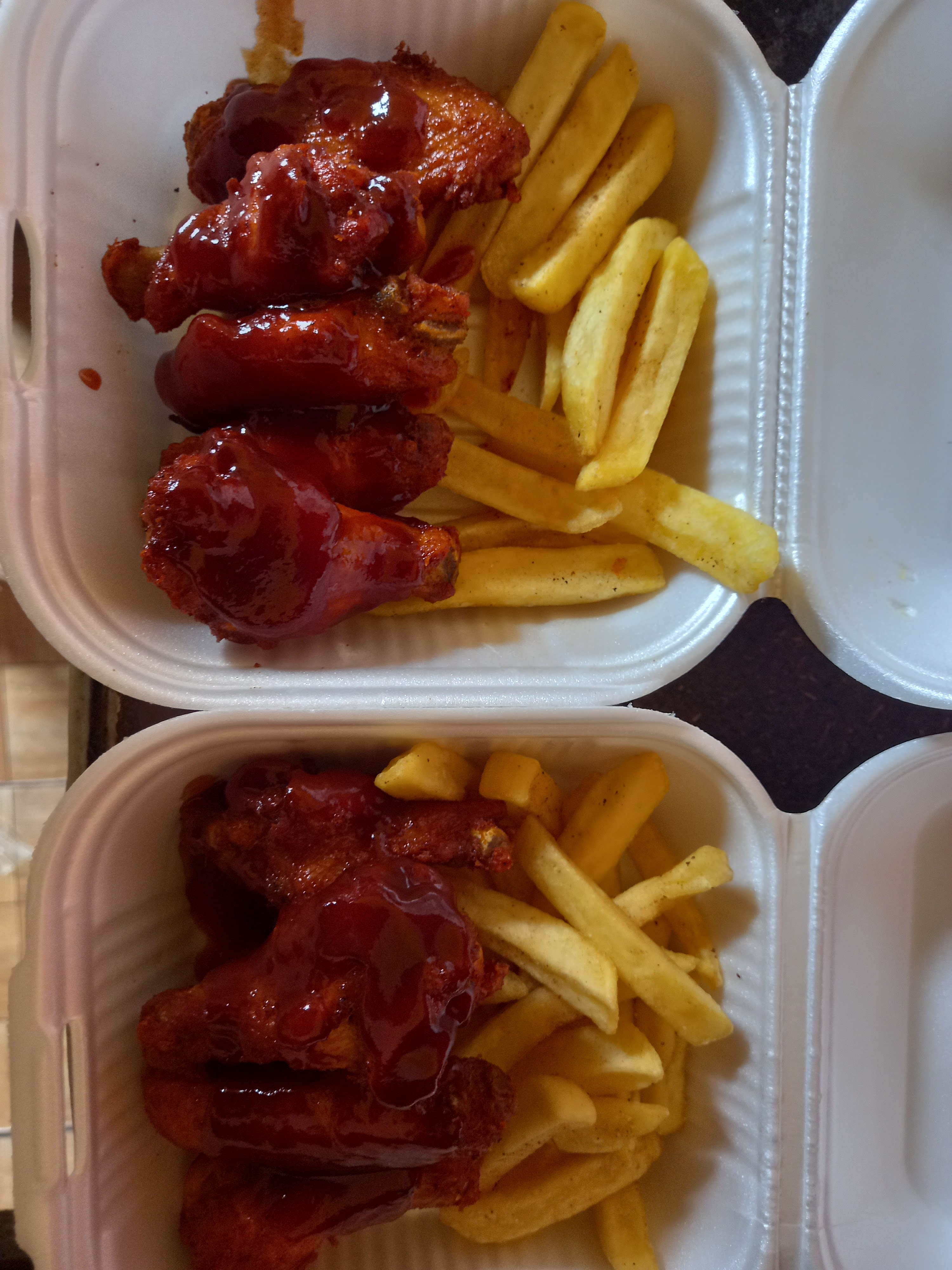 TORTAS Y TACOS LOS DOS CARNALES image 2