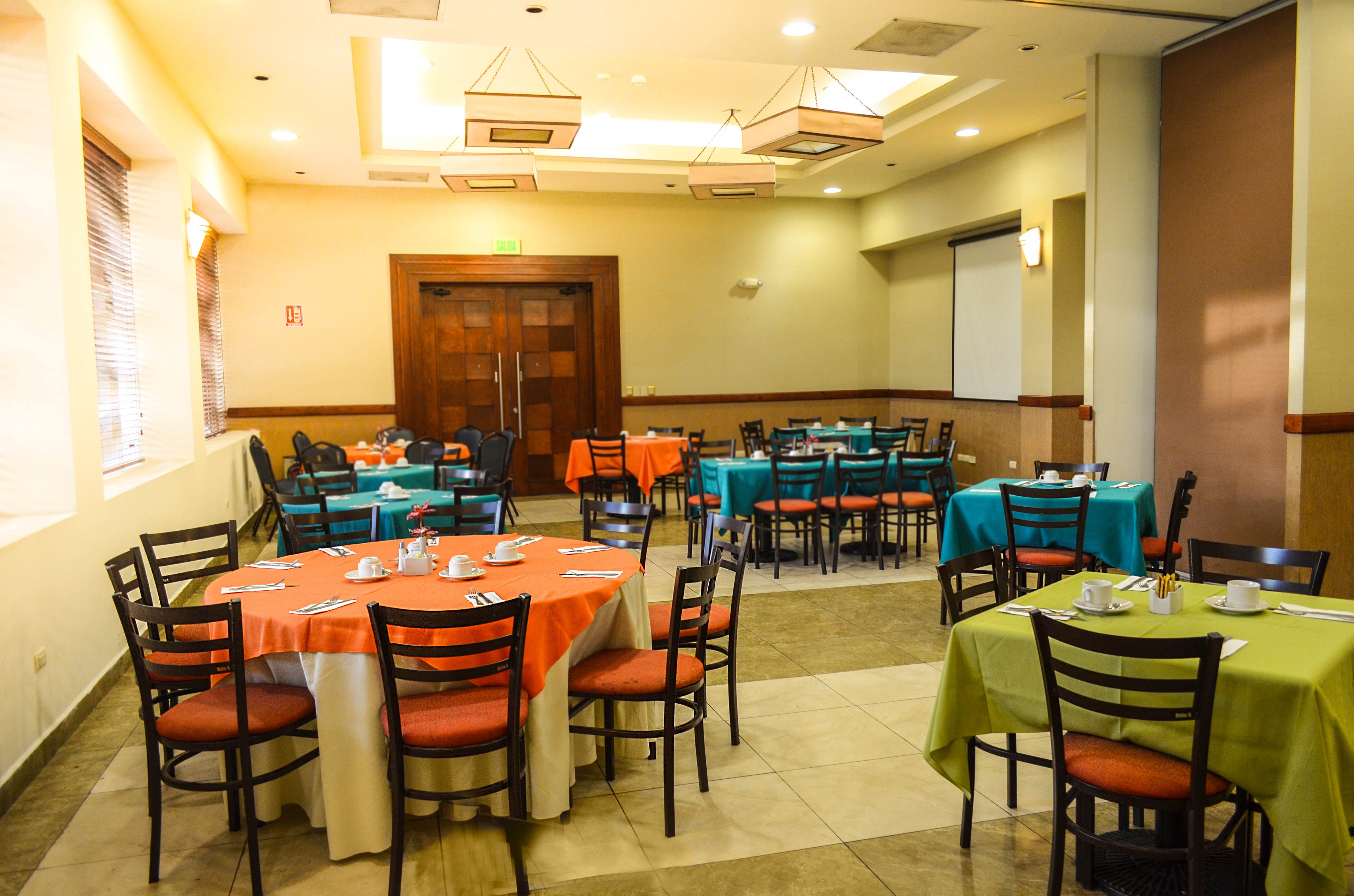 Buffet Hotel Colonial image 1