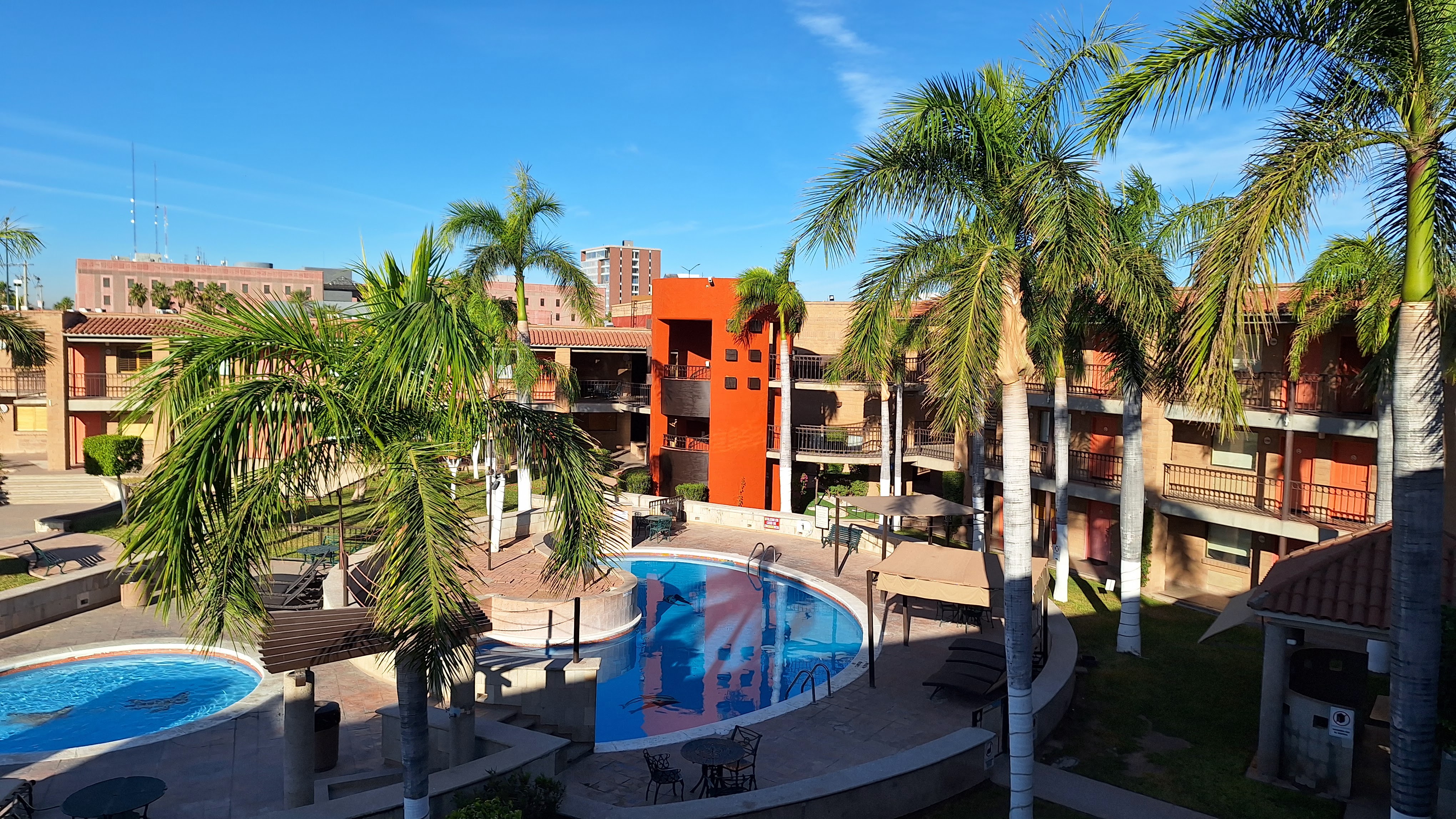 Buffet Hotel Colonial image 5