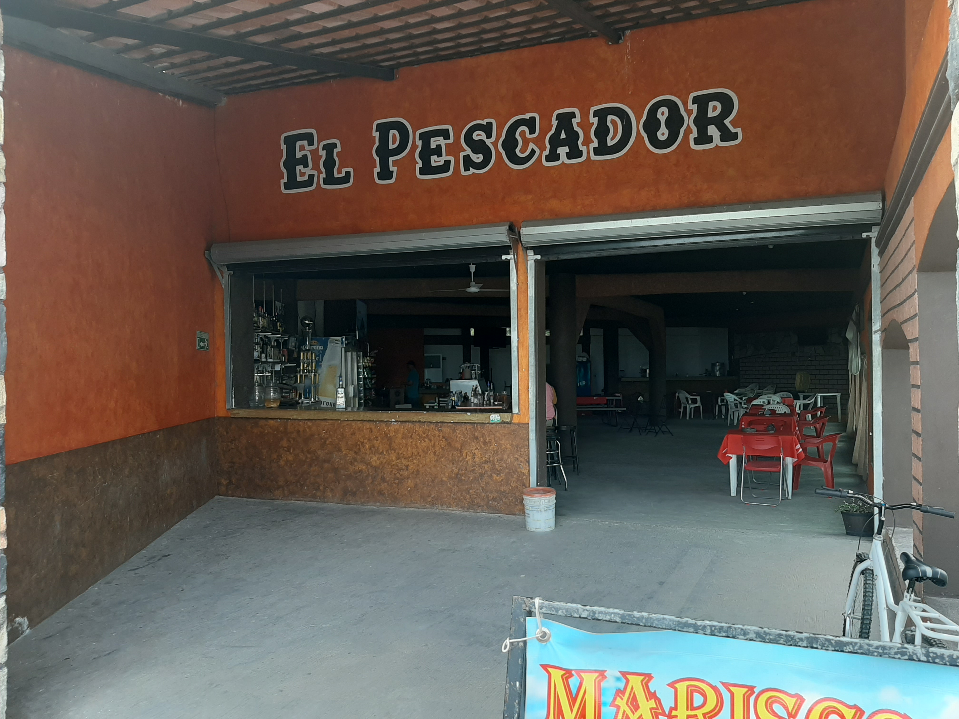 Mariscos "El Pescador" image 2