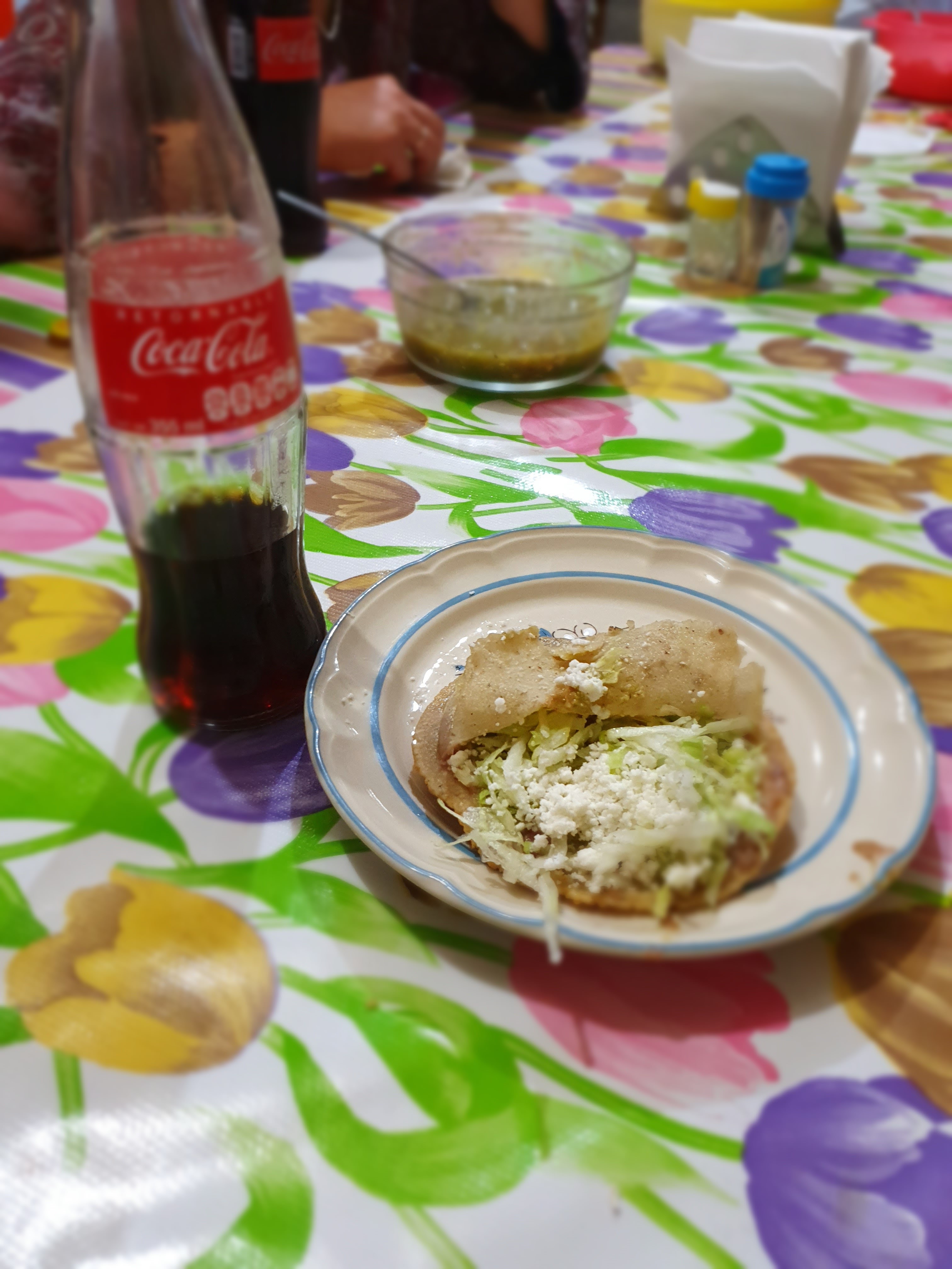 Tacos y antojitos image 1