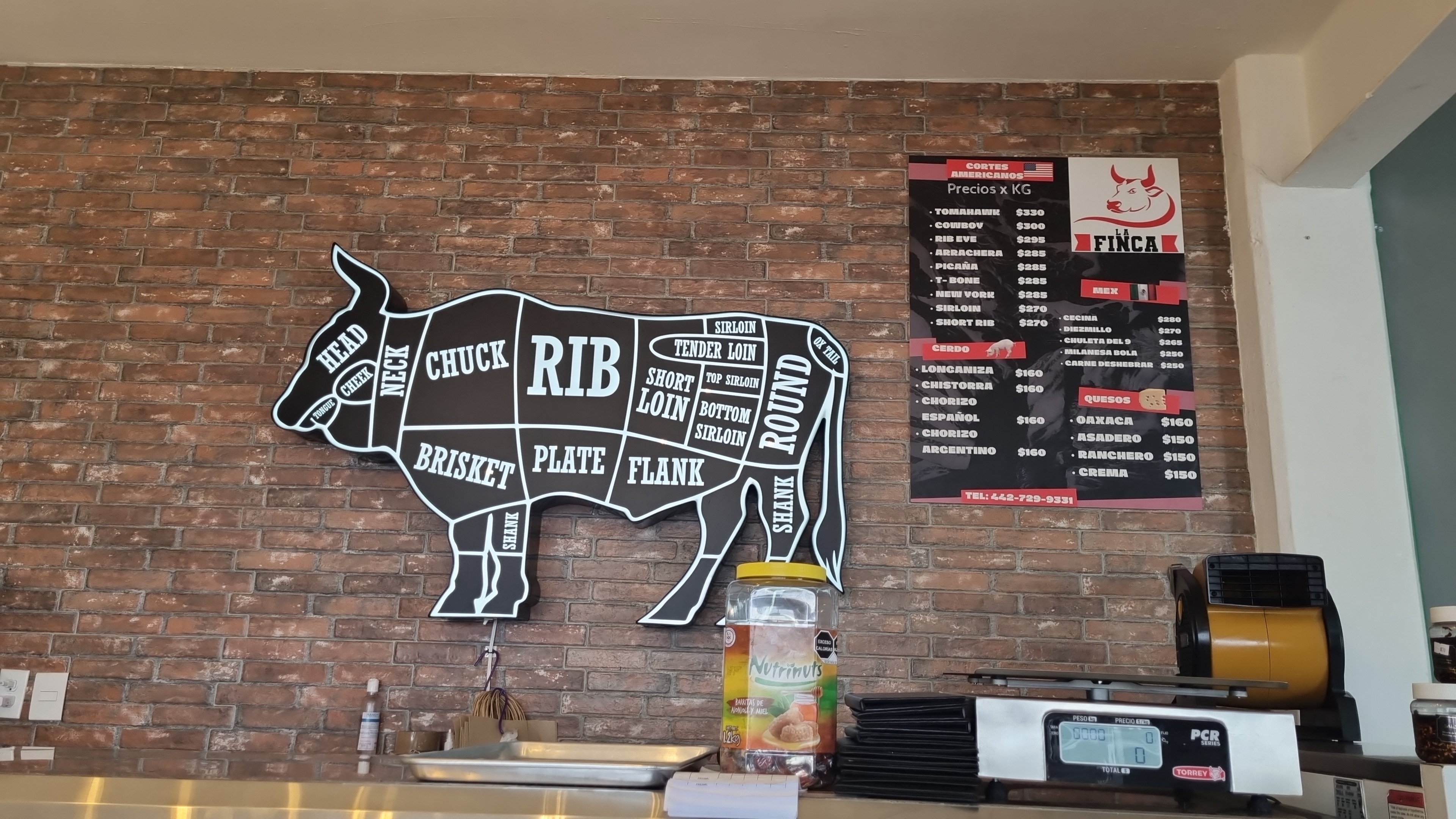 LA FINCA Restaurante y Carnicería image 10