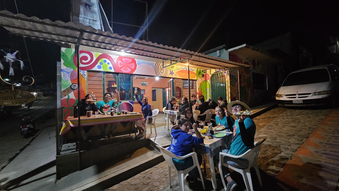 Cenaduria Antonia image 1