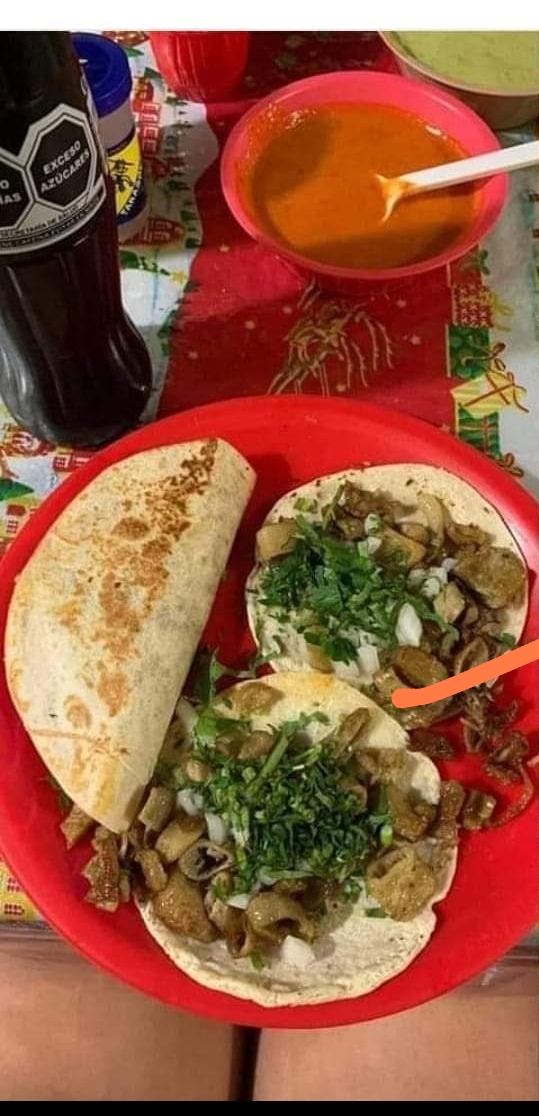 Taco-Riendo image 3
